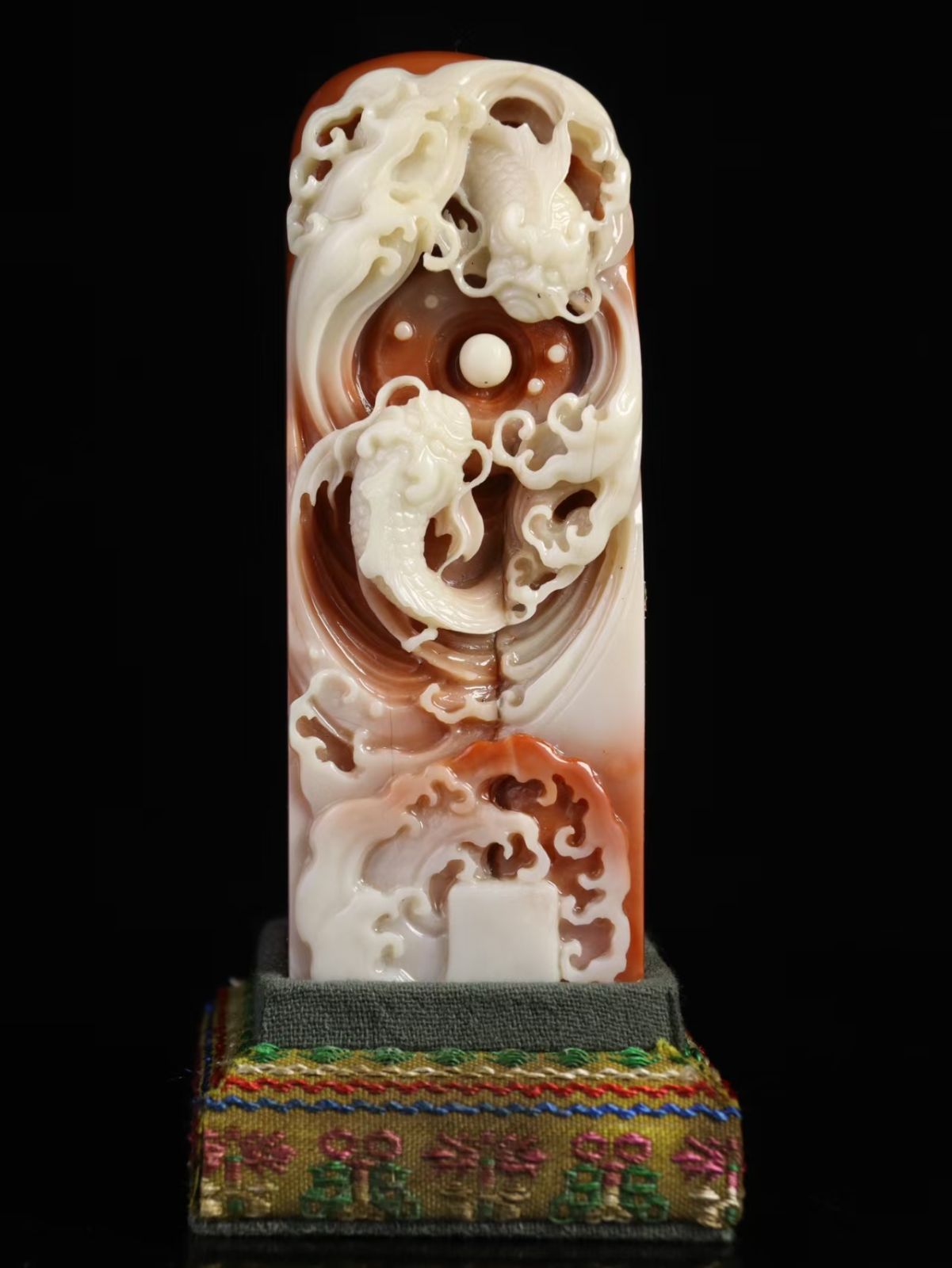 中国古美術.典蔵品寿山石彫刻