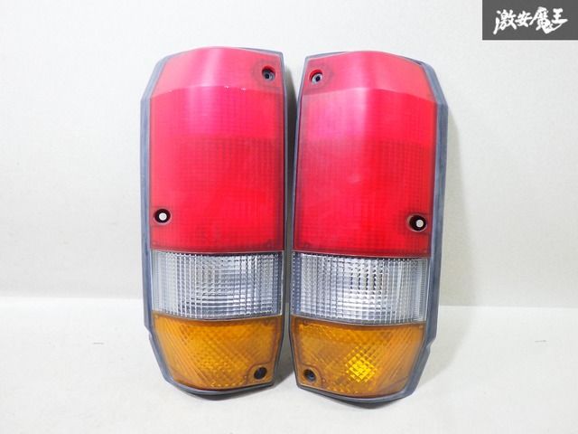 美品　トヨタ ランドクルーザー60 テールランプ 左右　セット 破損なし!】トヨタ純正 KZJ78W ランドクルーザープラド テール