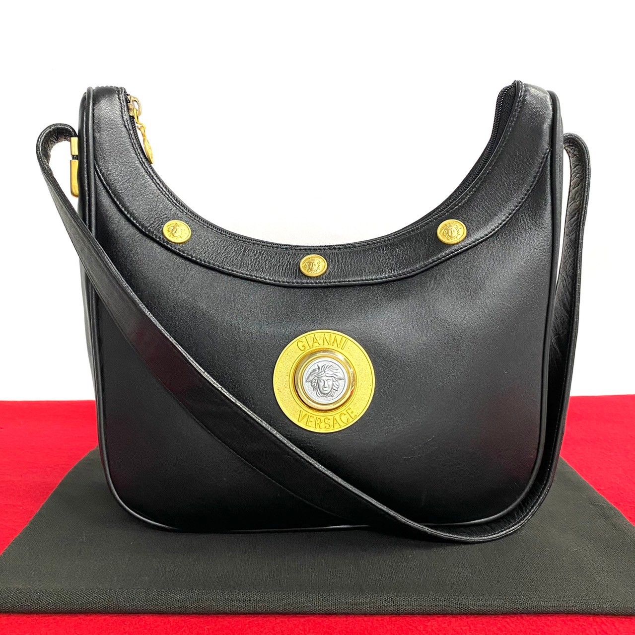 極 美品 希少品 VERSACE ジャンニヴェルサーチ メドゥーサ ロゴ 金具 
