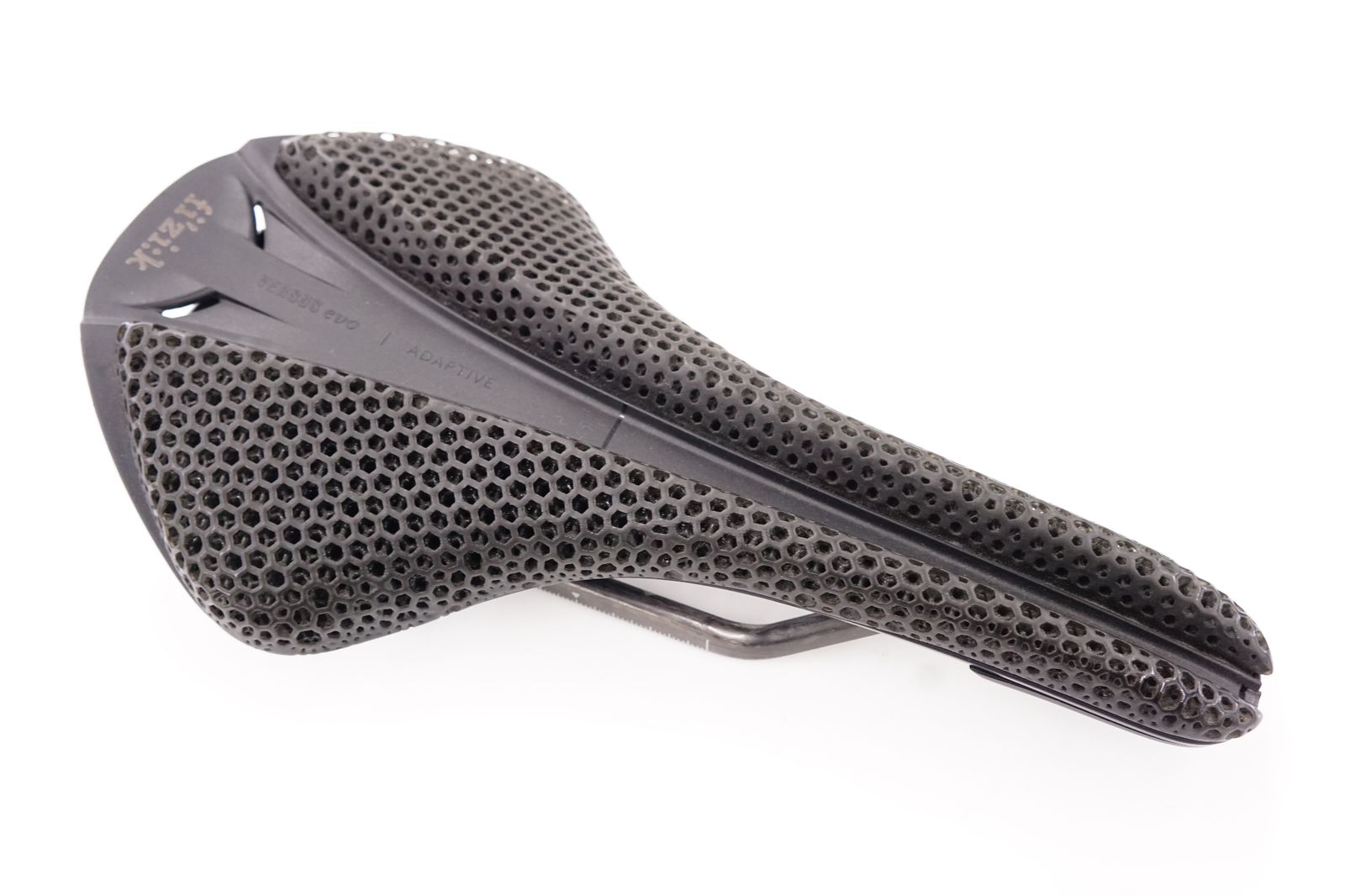 FIZIK 「フィジーク」 ANTARES VERSUS EVO 00 ADAPTIVE サドル / バイチャリ浦和ベース