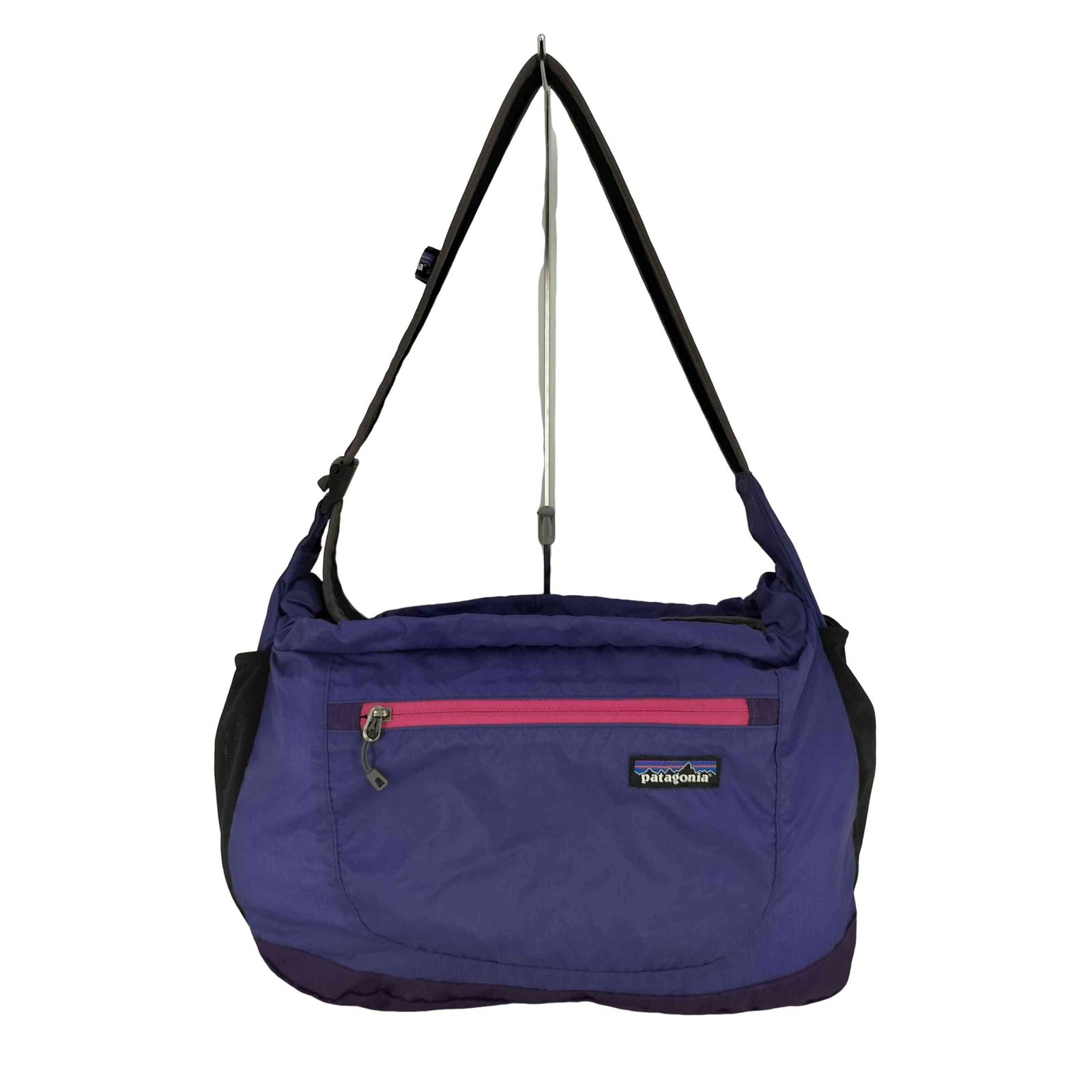 パタゴニア ライトウェイト トラベル クーリエ Classic Navy