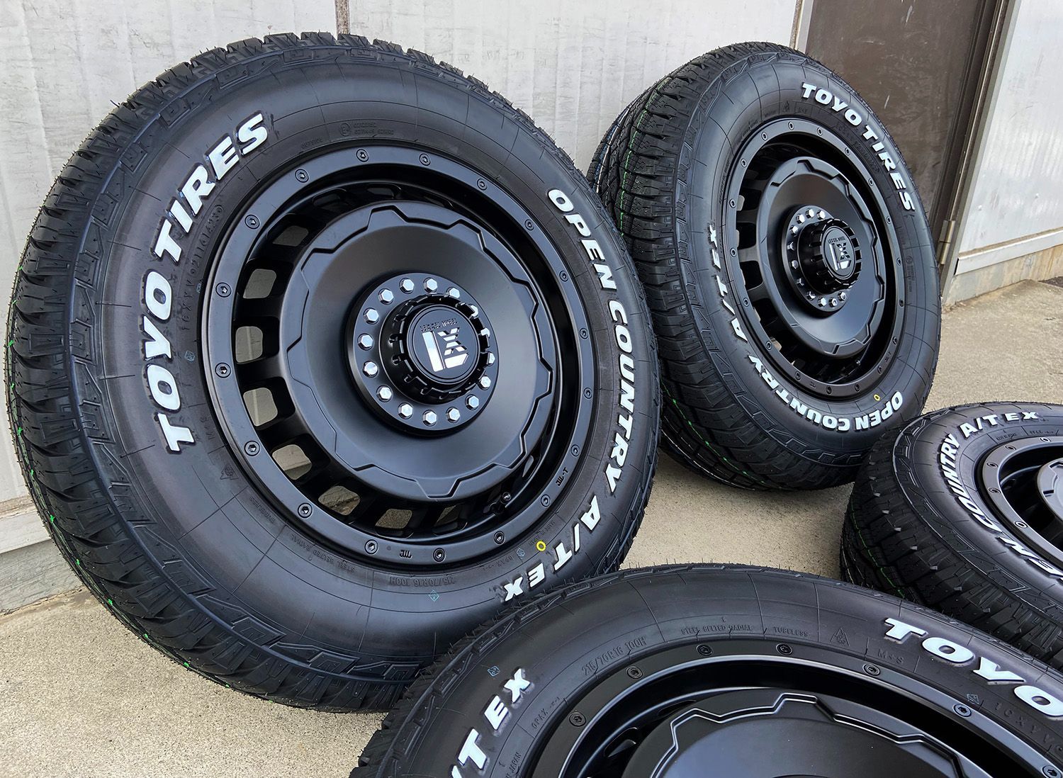 ライズ ロッキー シエンタ 16インチ タイヤホイール トーヨー オープン