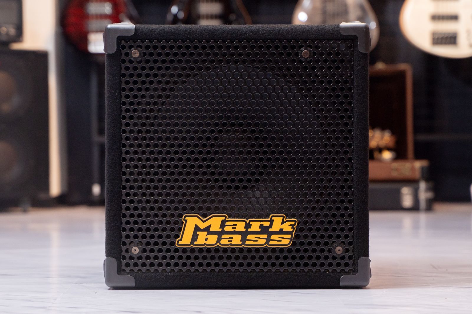 Markbass NEW YORK 151 BLACK 300W 8OHM GIB横浜