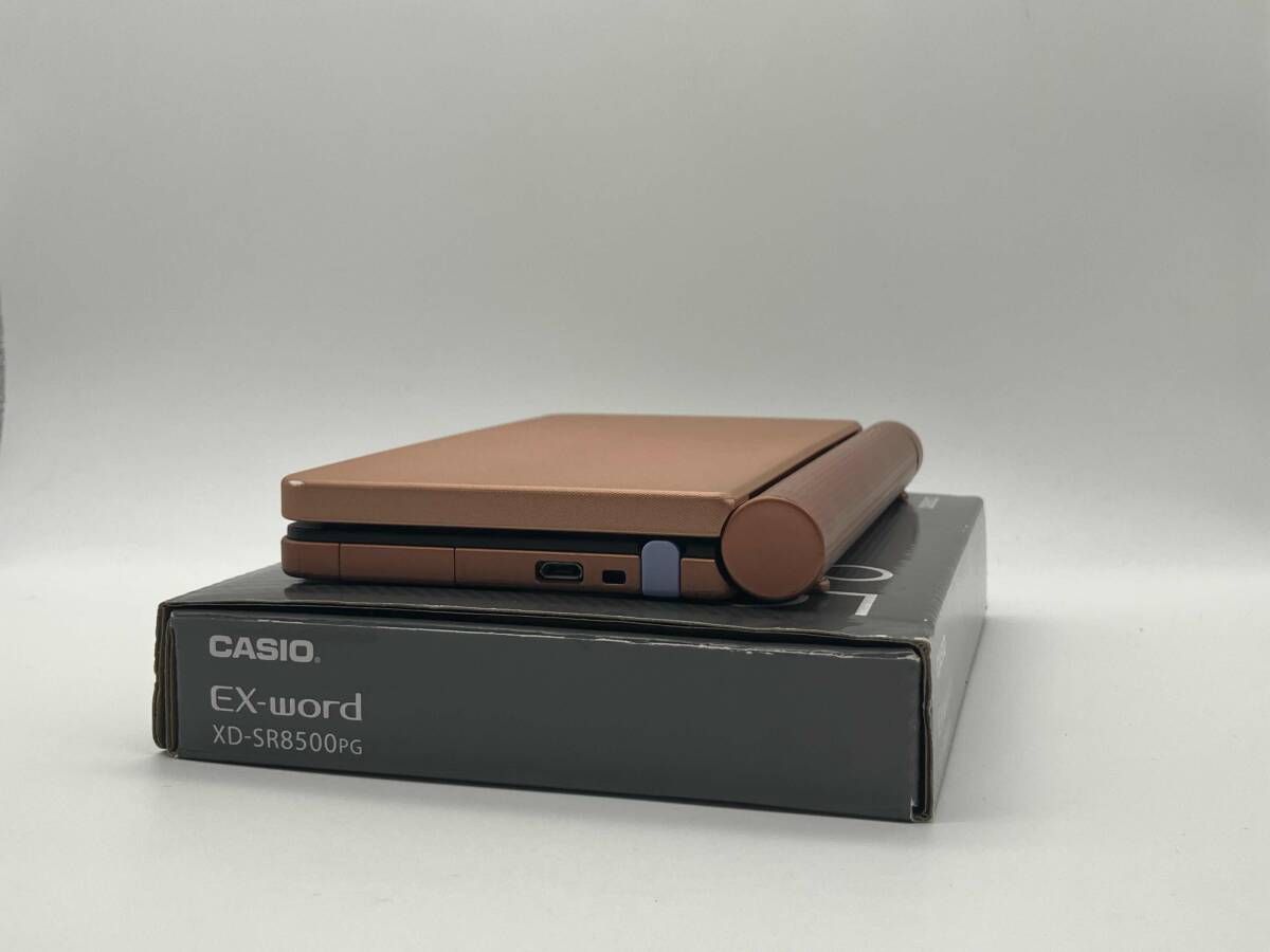 カシオ 電子辞書 ビジネスパーソン モデル(ピンクゴールド)CASIO EX-word XD-SR8500-PG カシオ 電子辞書 ビジネスパーソン モデル(ピンクゴールド)CASIO EX