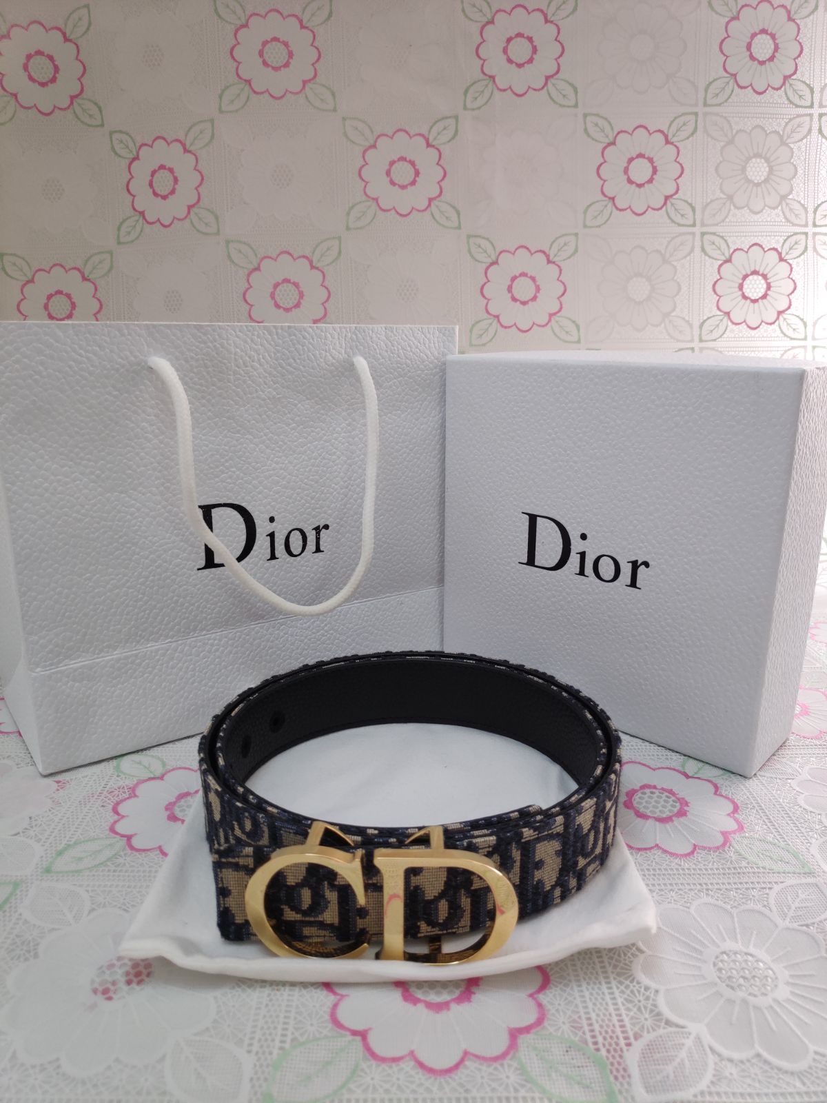 ベルトストラップ