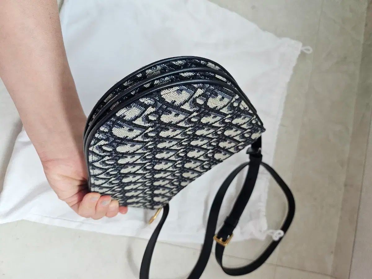 ディオール オブリーク