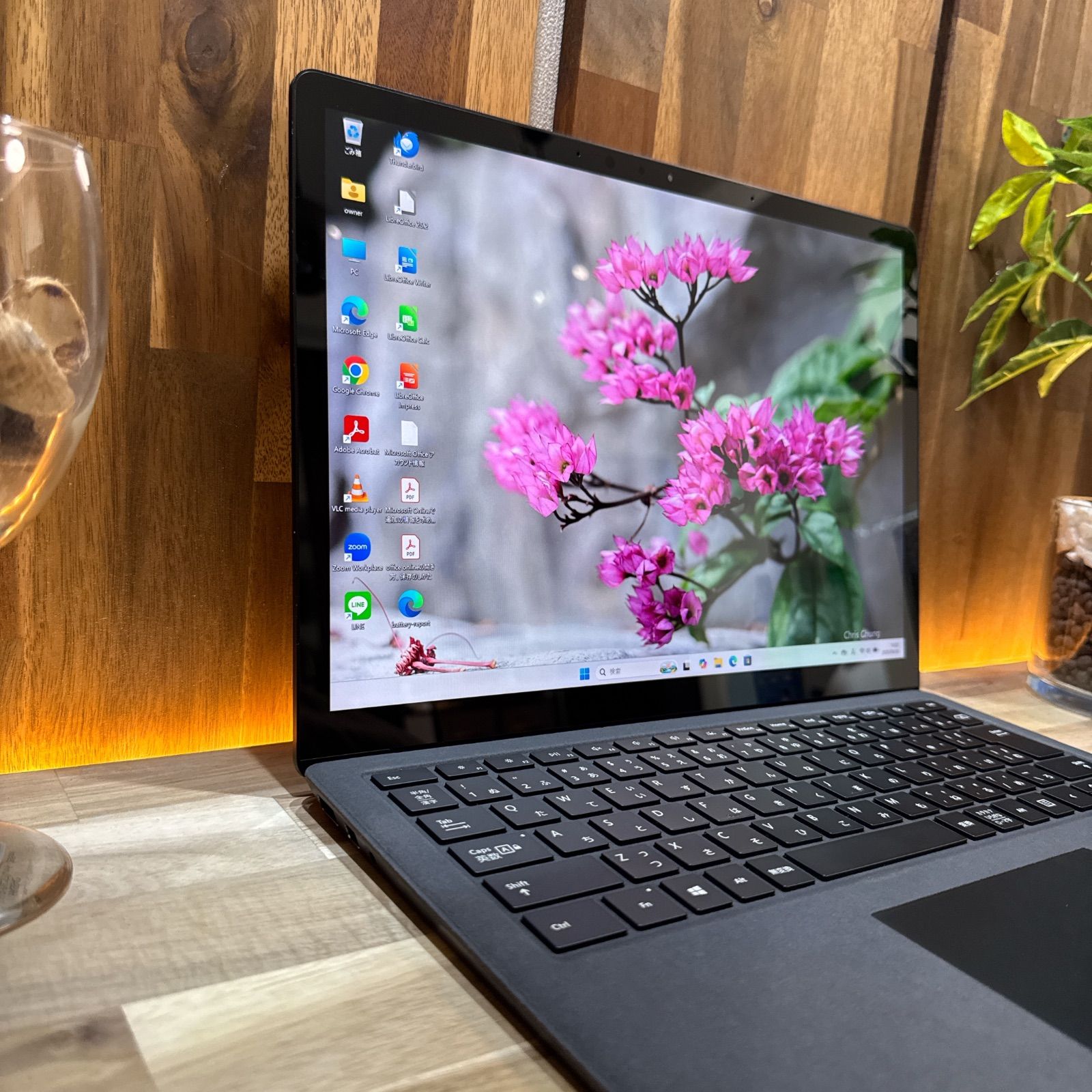 メモリ8GB SSD256GB