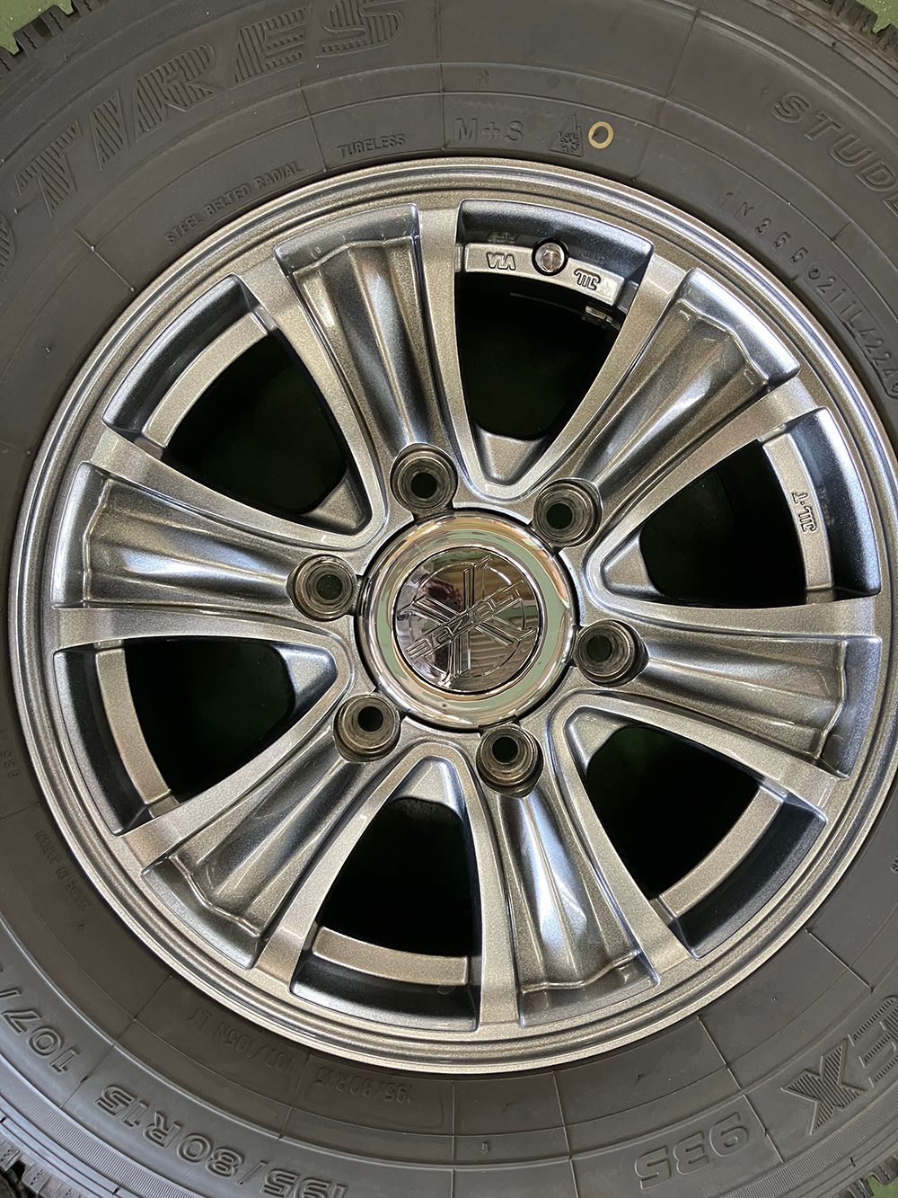 バリ溝！】165/55R15 スタッドレスタイヤ ホイールセット TOYO 165