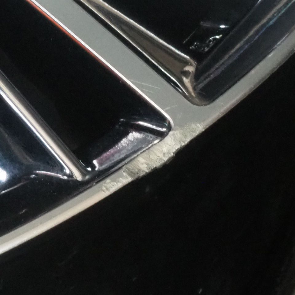 18×8.5J 38