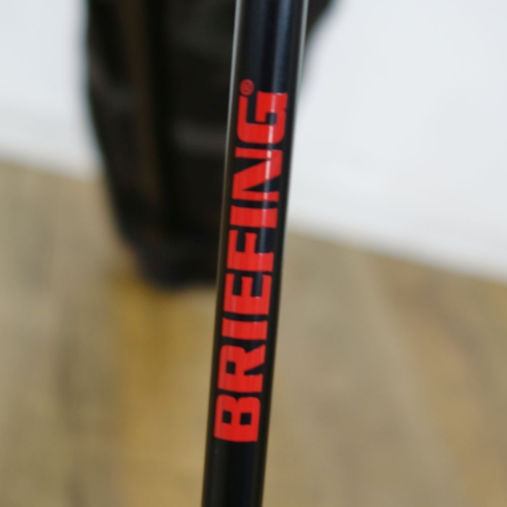 BRIEFING GOLF