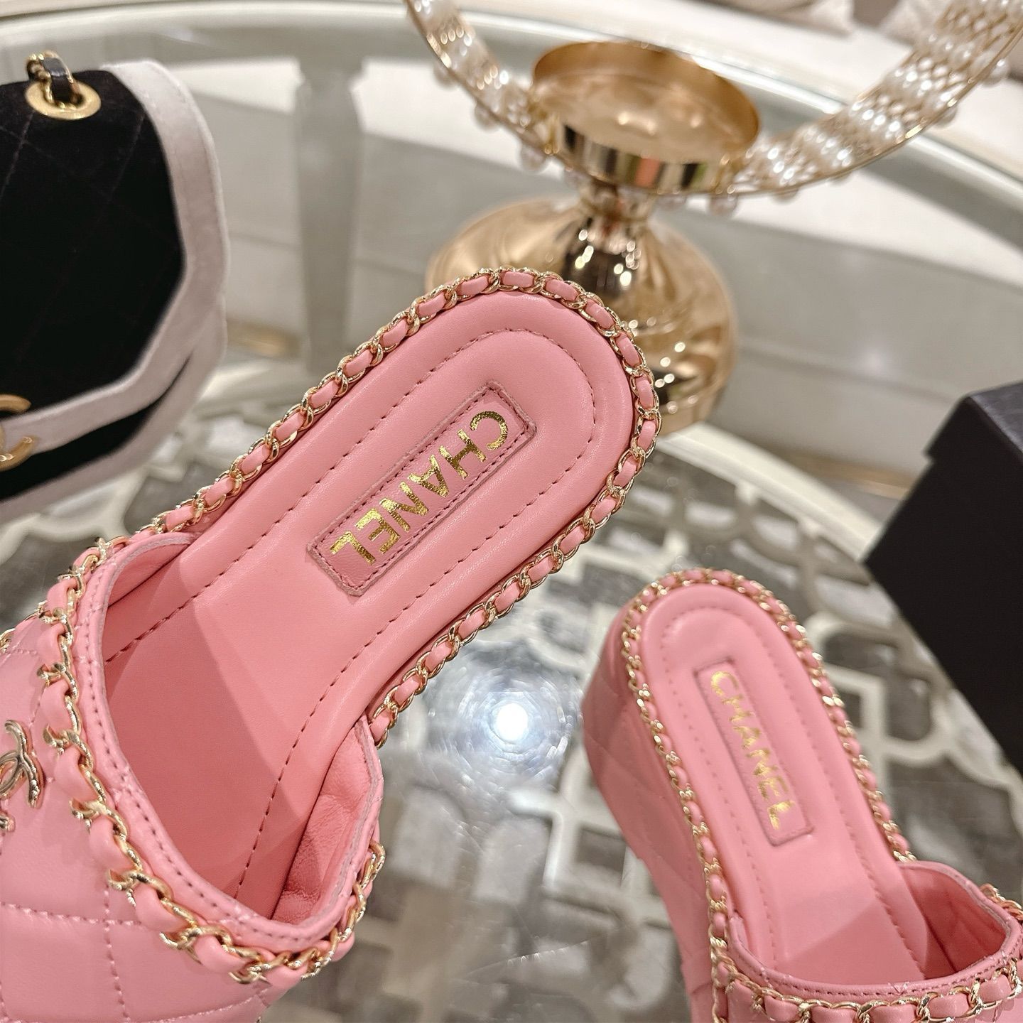 【25SS】CHANEL チェーンサンダル CHANEL シャネル 25SS 菱格チェーン スリッパ02-3 - メルカリ