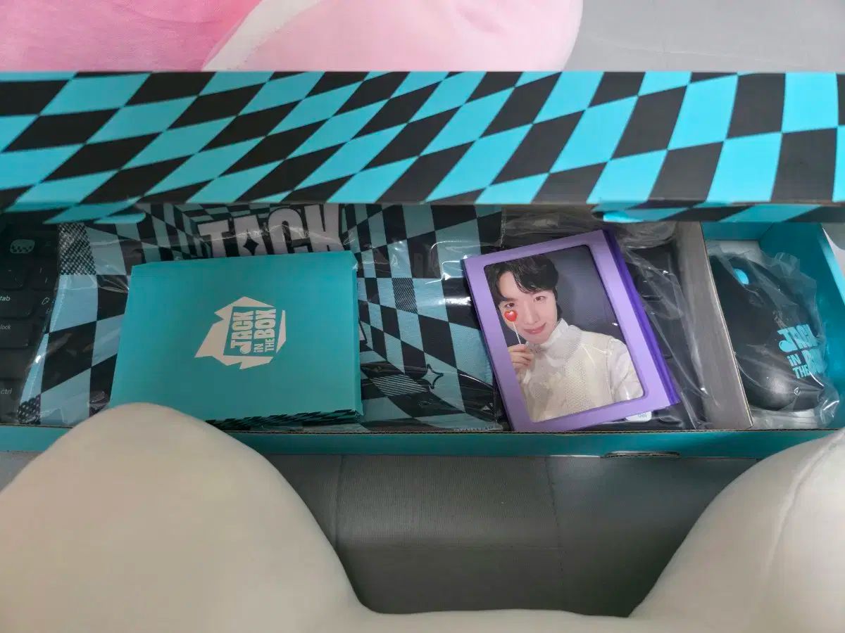 防弾少年団(BTS) - 新品♡BTS 防弾少年団 バンタン MERCH BOX #13♡ 防弾少年団(BTS) - 新品♡BTS 防弾少年団 バンタン MERCH BOX