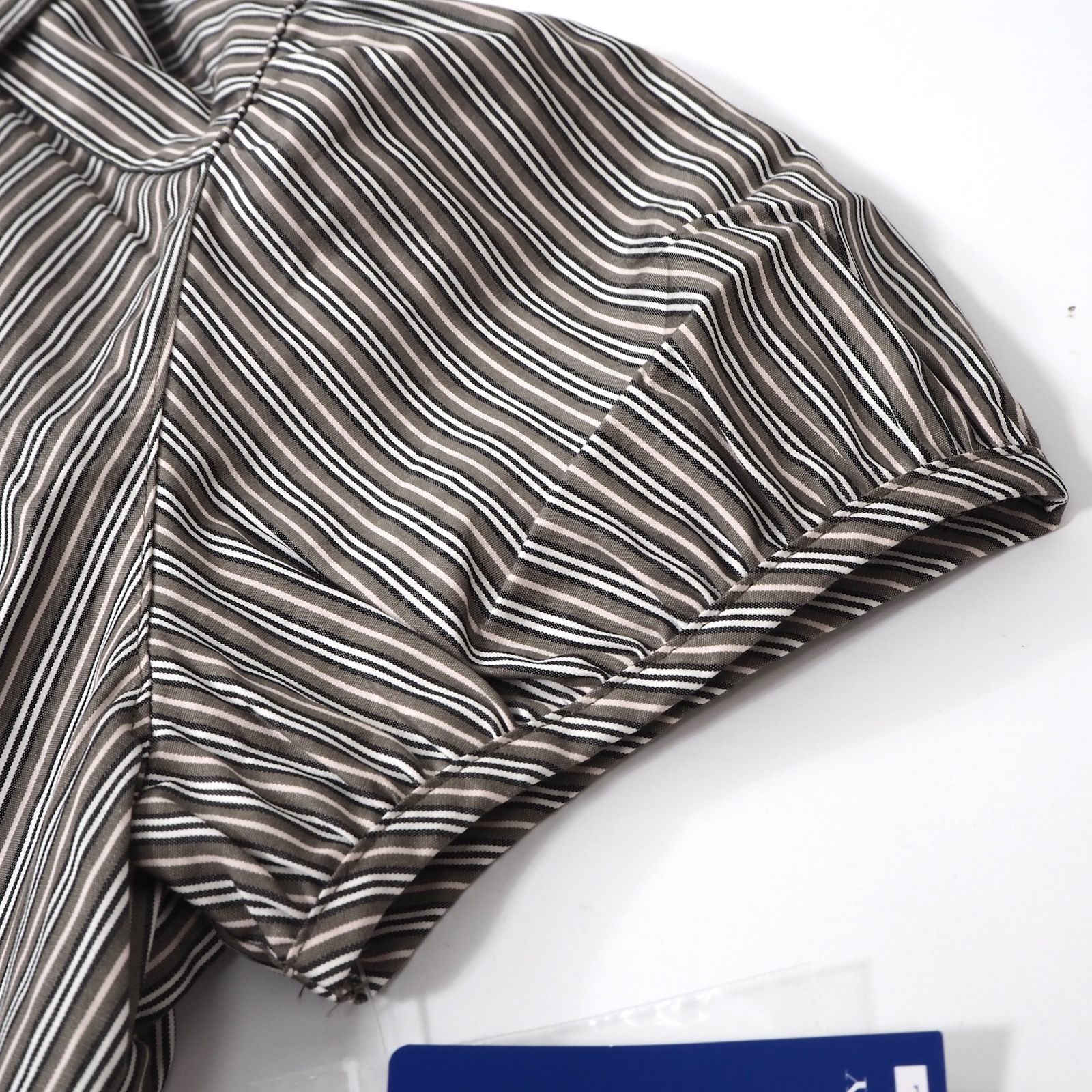 美品✨バーバリー ブルーレーベル 半袖 パフスリーブ　ブラウス 36 ☆未使用 バーバリー Burberry BLUE LABEL 半袖 ブラウス