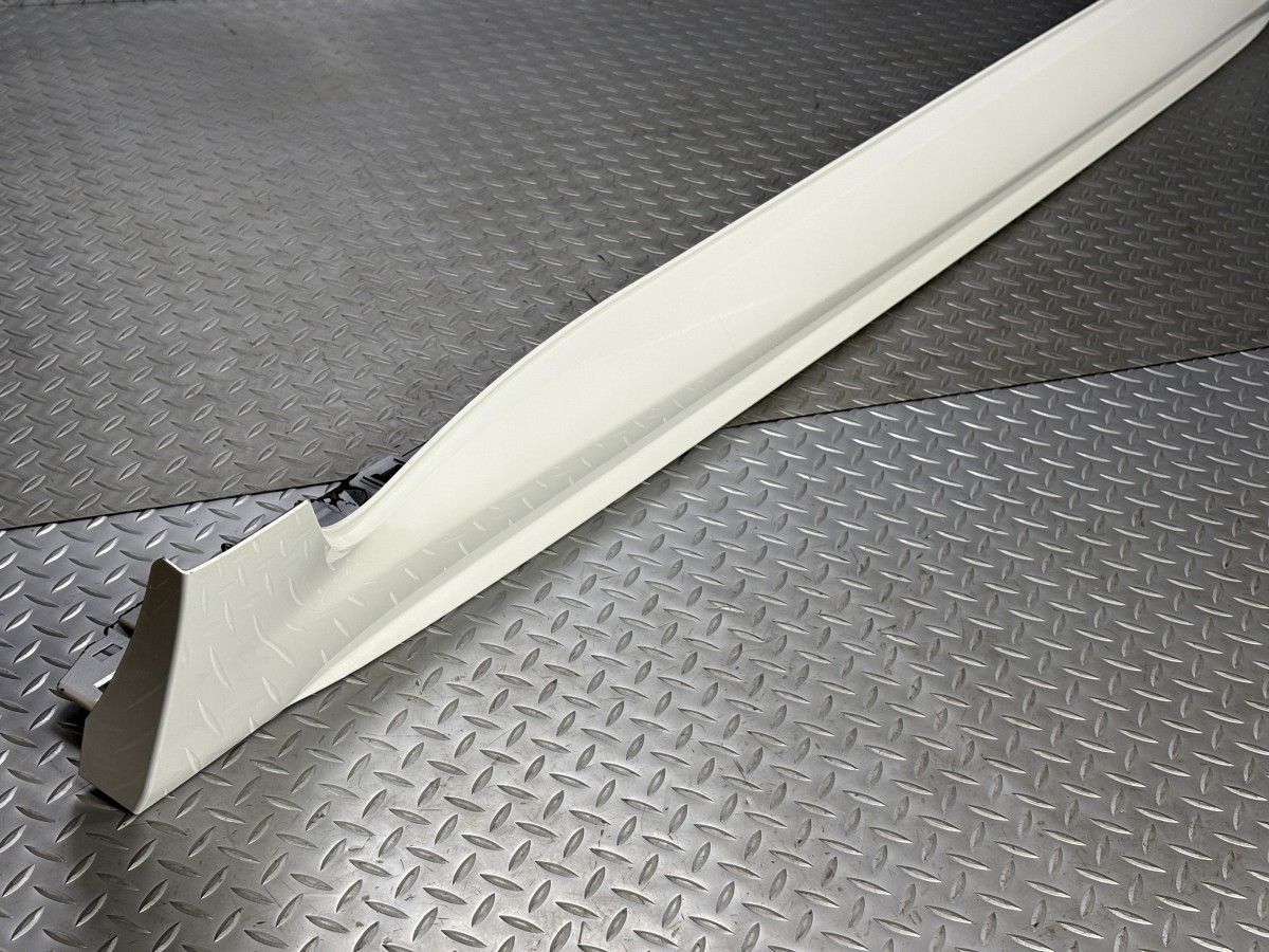 送料無料VAB スバル WRX S4 純正 サイドステップ右 白|K1X|クリスタルホワイトパール 品番96051VA100 サイドスカート サイドスポイラー 25080023