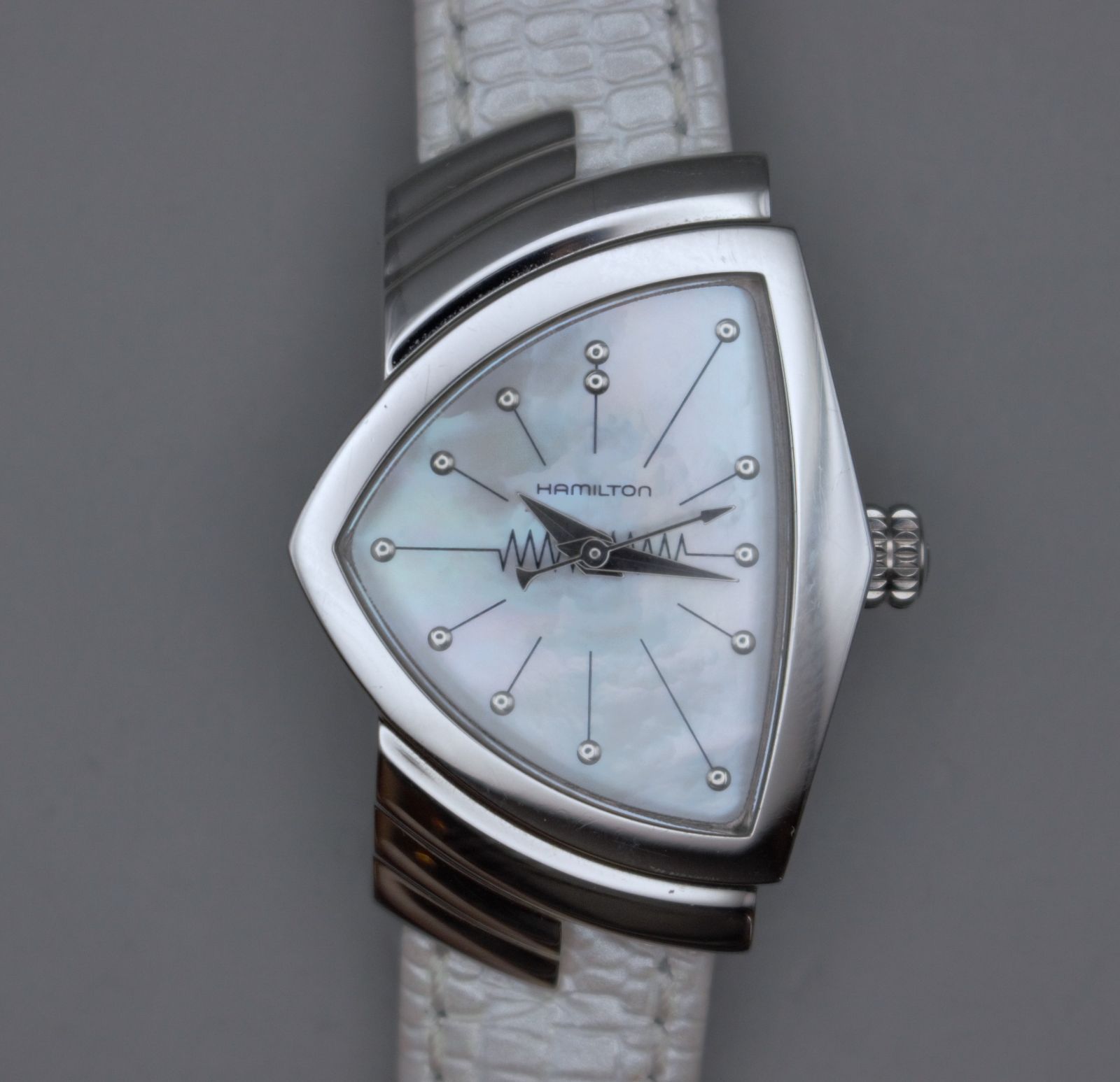 VRW-1364 時計 HAMILTON ハミルトン H242111 ベンチュラ W文字盤 レディース クォーツ 腕時計 稼働品