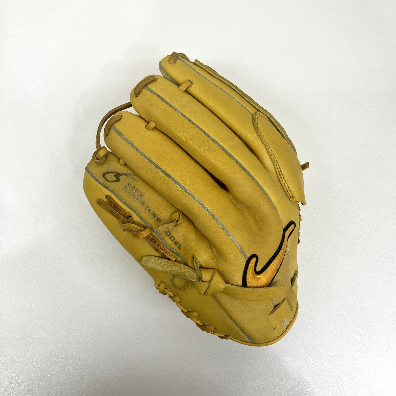 ダルビッシュ有モデル 野球 グローブ - メルカリ ダルビッシュ有モデル 野球 グローブ - メルカリ