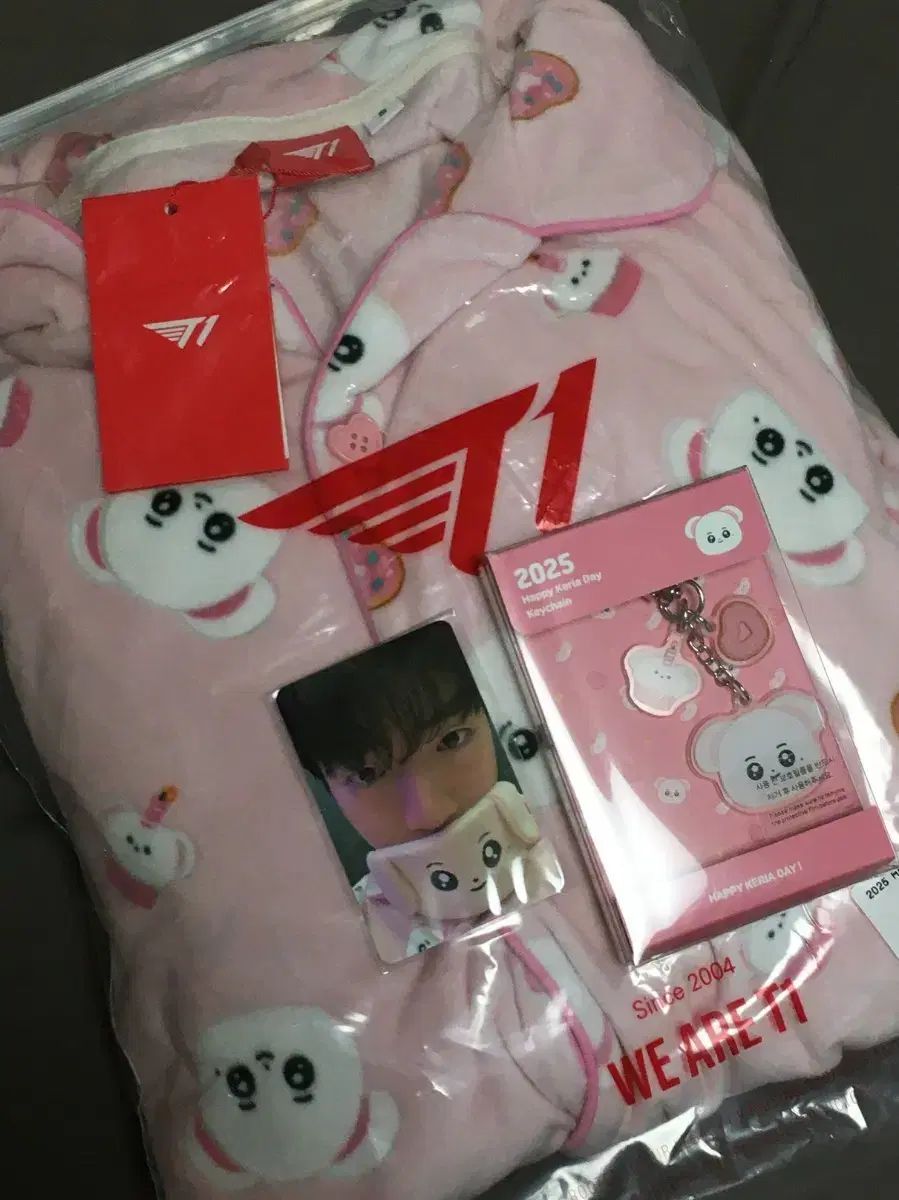 2025 ケリア 誕生日 グッズ パジャマ S キーホルダー トレカ O
