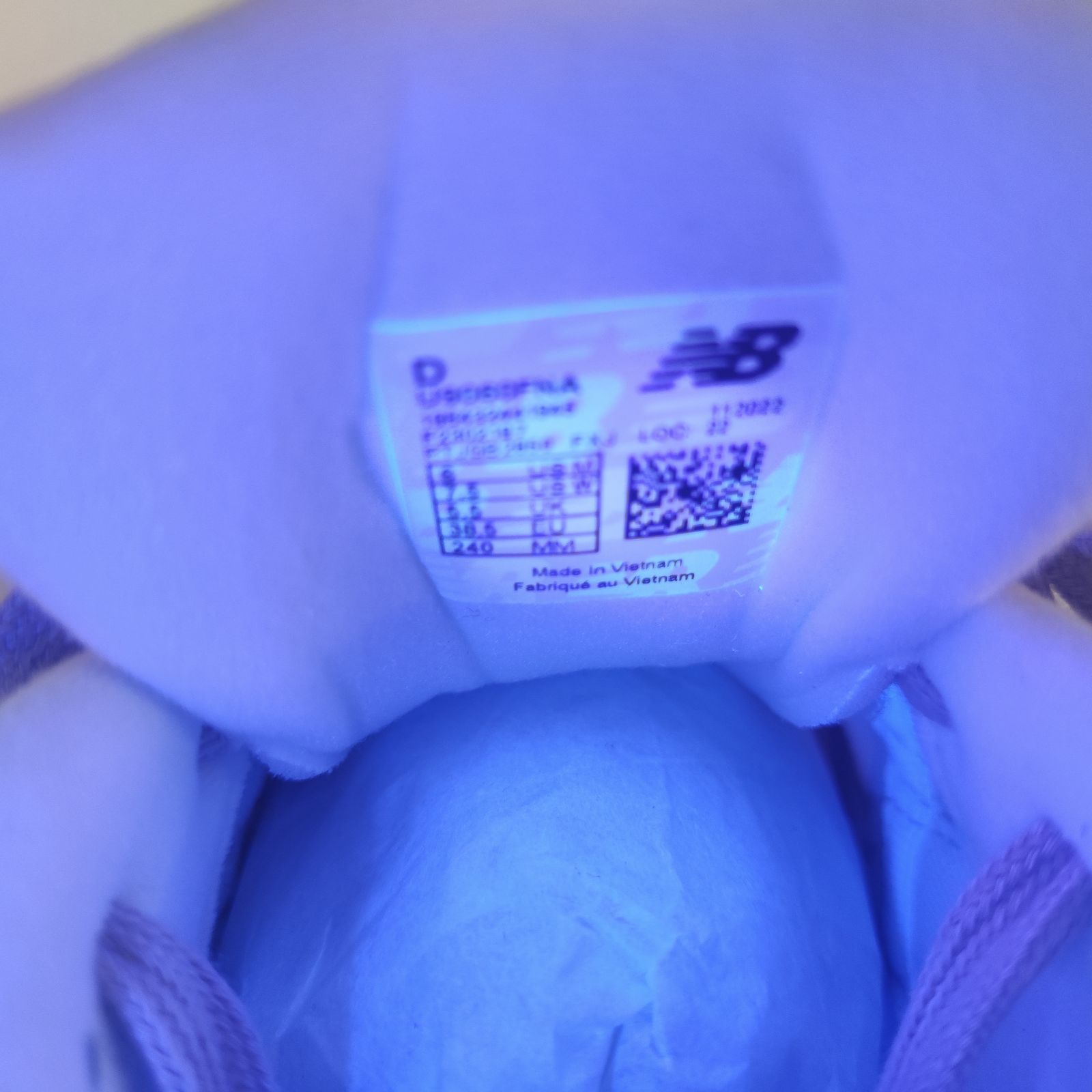 新品未使用！　New Balance U9060FNA 2c3AP657ghRFhMwP4DWPRS.jpg@jpg