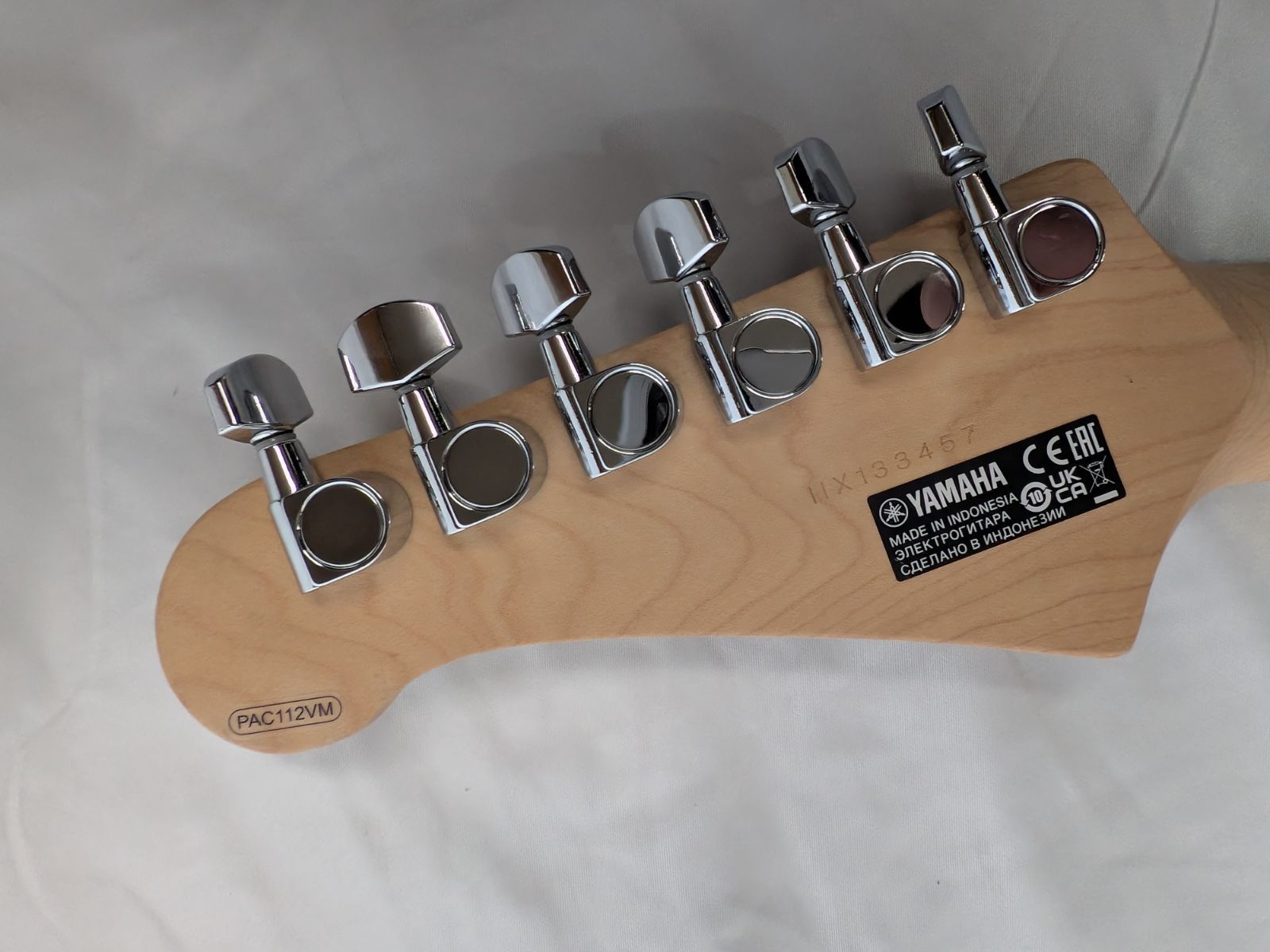 レッドメタリック