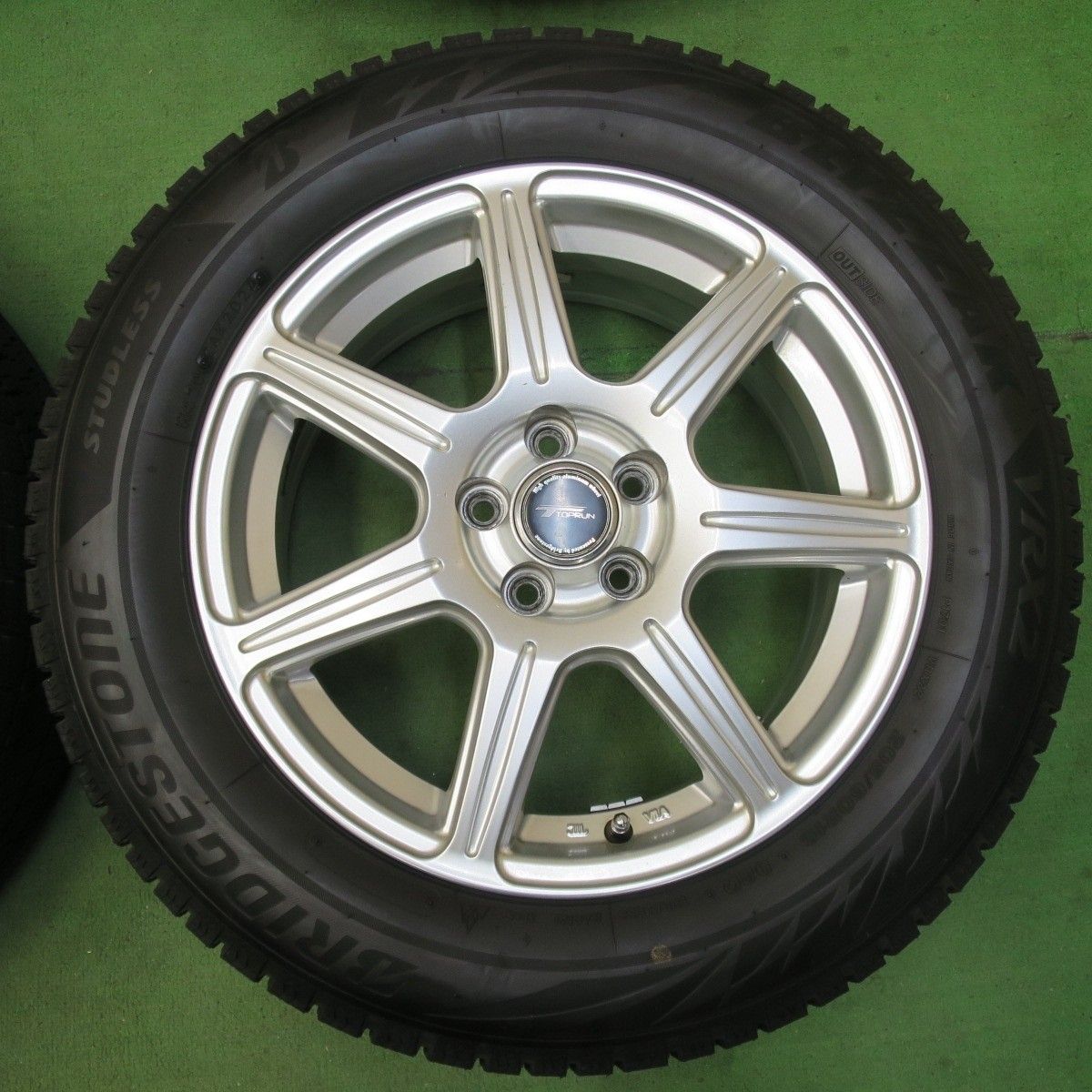 スタッドレスタイヤ トヨタ純正ホイール 205/60/R16 4本セット バリ山 バリ溝！24年！ほぼ10分☆レガシィ 等 205/60R16 スタッドレス