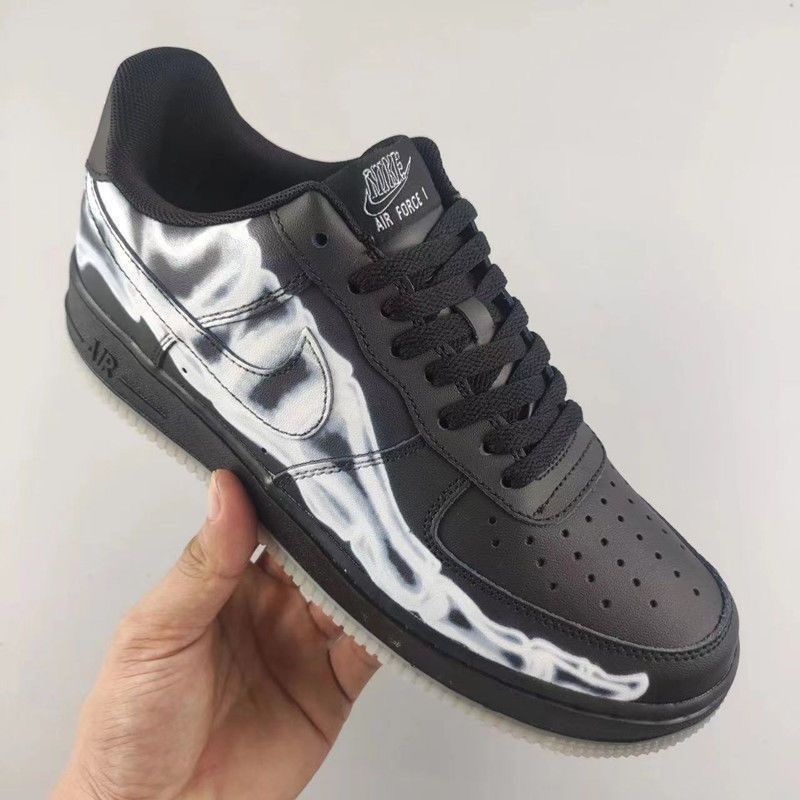 全新未使用Nike Air Force 1 Low 