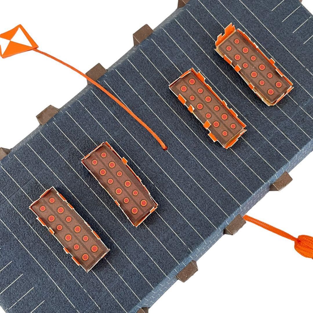 未使用　HERMES エルメス ペーパークラフト フリンジ 紙 提灯 オレンジ 未使用 HERMES エルメス ペーパークラフト フリンジ 紙 提灯 オレンジ