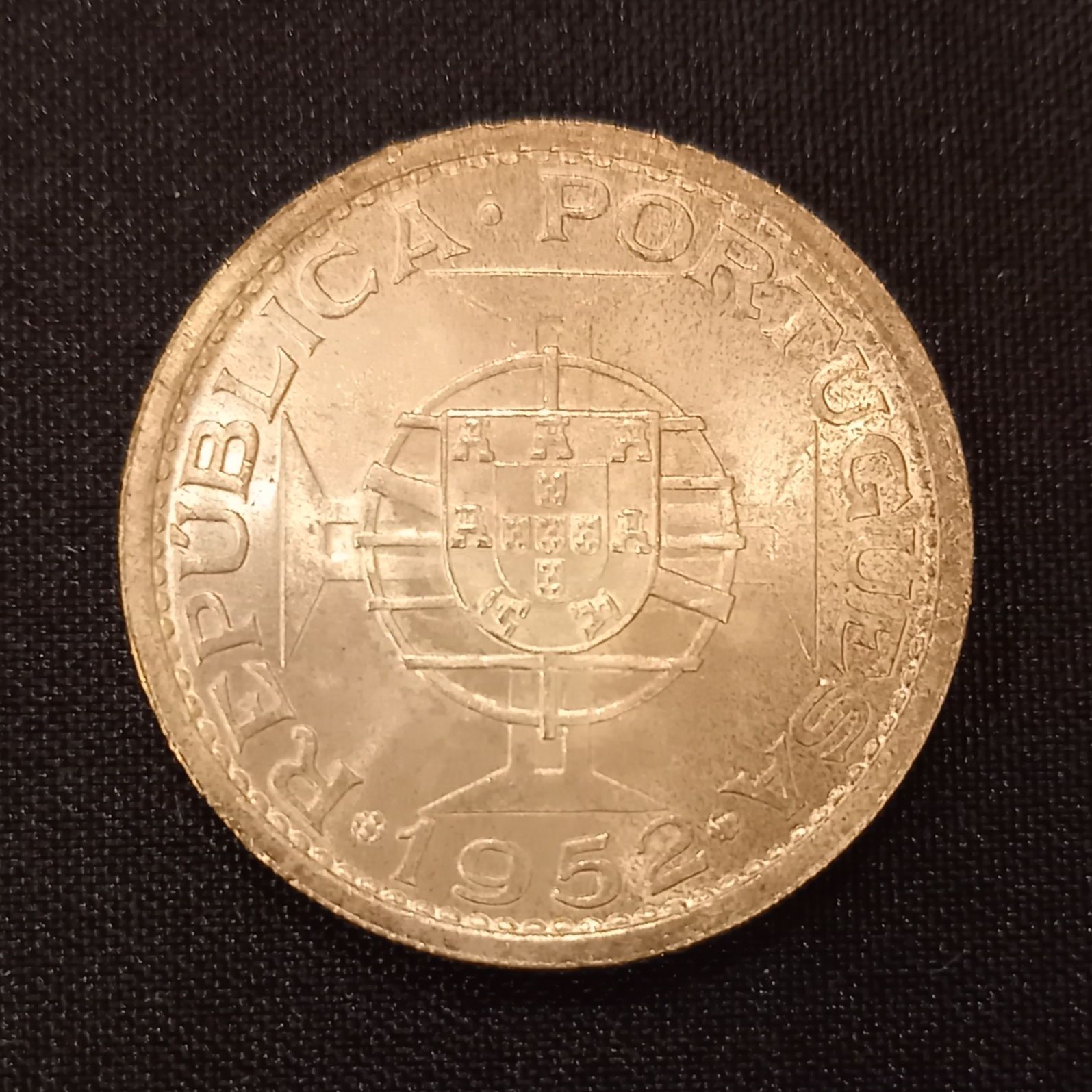 1952年 マカオ（ポルトガル領） 5パタカ銀貨 PCGS認証 1952年 マカオ（ポルトガル領） 5パタカ銀貨 PCGS認証 - メルカリ