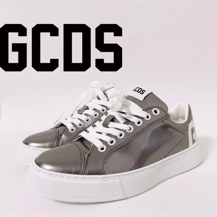 GCDS スニーカー EU36 JP23cm GCDS スニーカー EU36 JP23cm - メルカリ