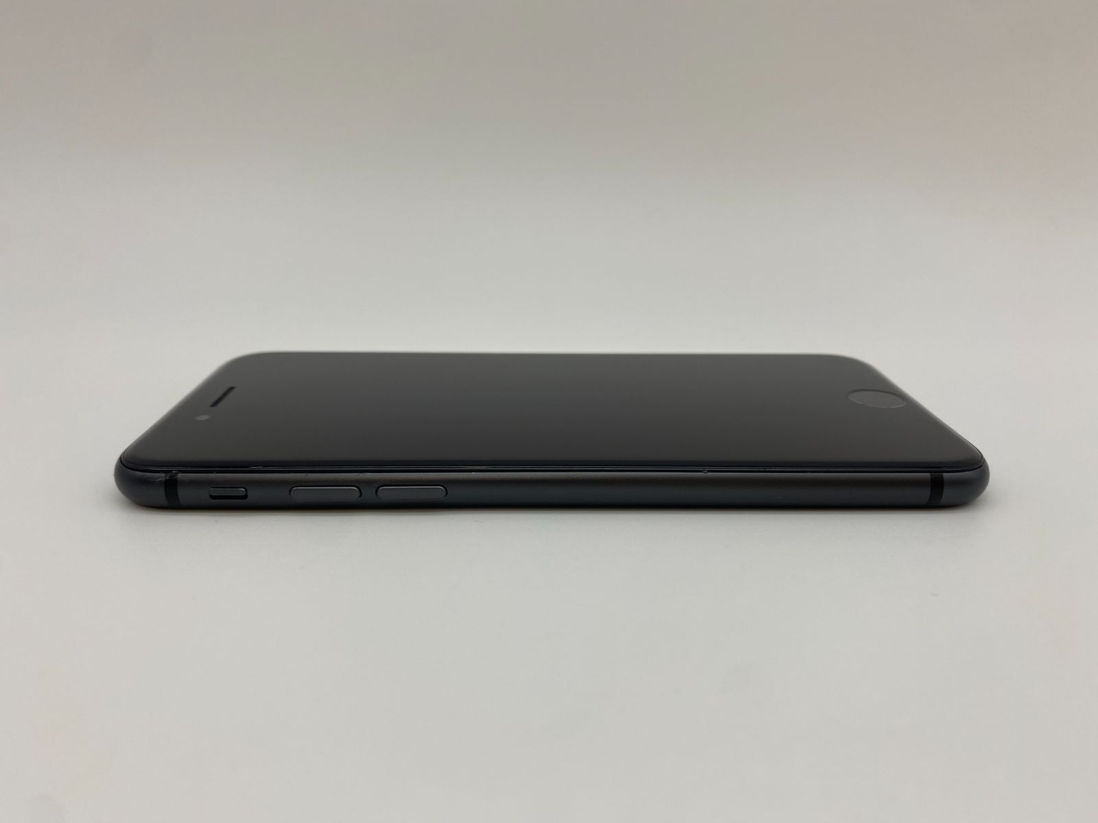 122 iPhone8 64GB スペースグレイ/シムフリー/大容量2300mAh 新品