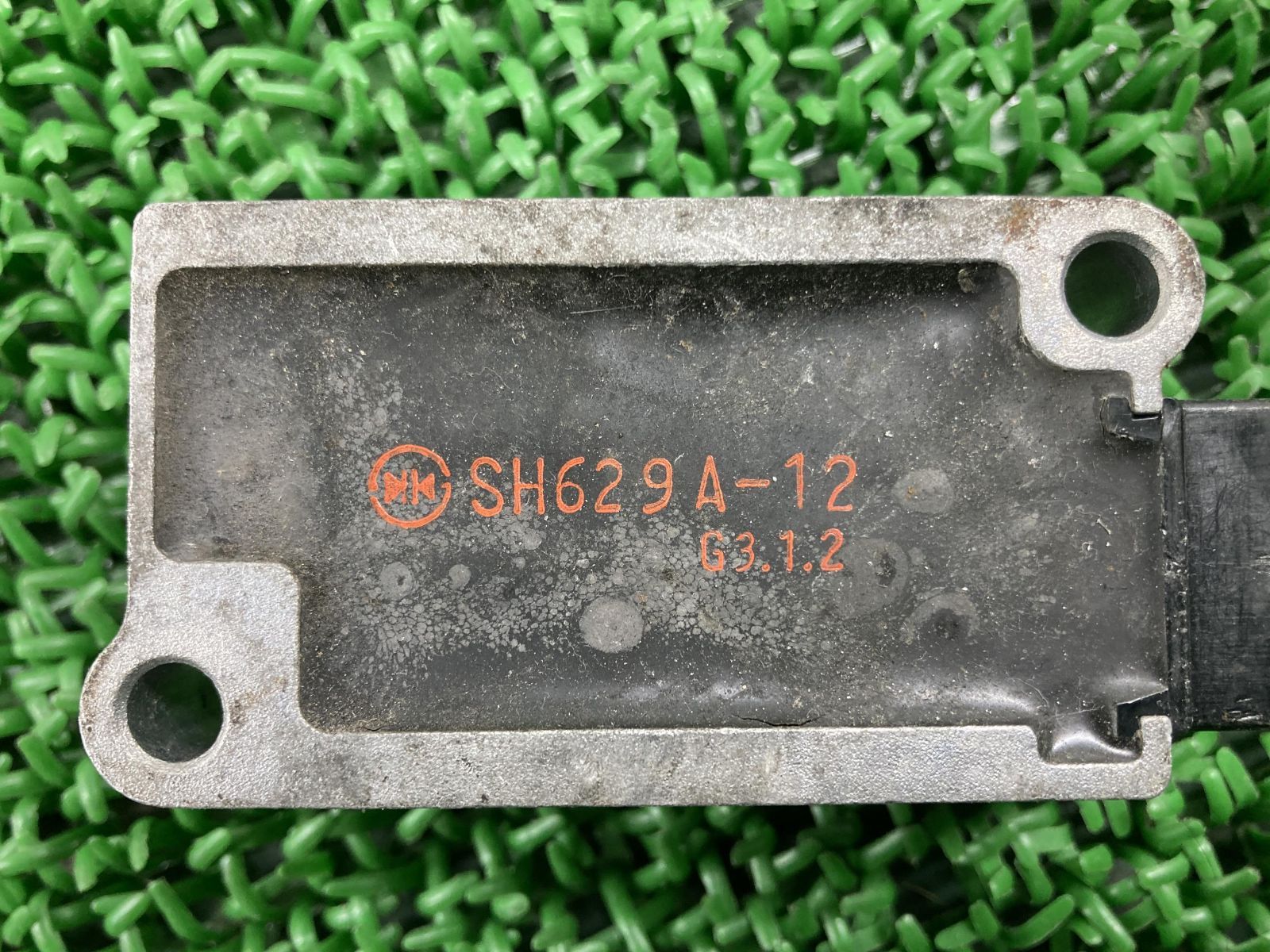 TW200 TW225 レギュレター ヤマハ 純正 中古 バイク 部品 DG07J