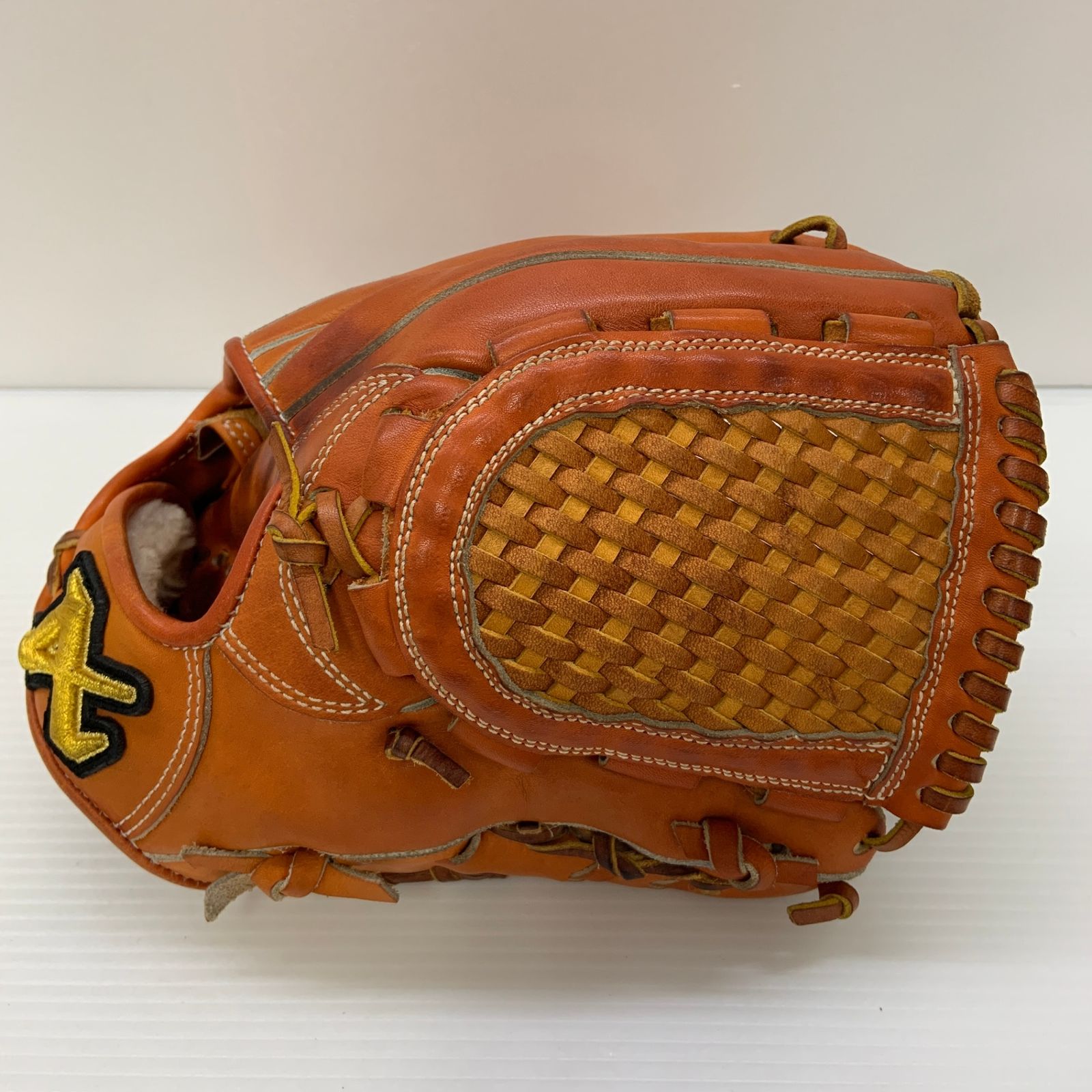 アトムズ ATOMS 硬式 大人 一般 内野手用 グローブ グラブ 右投げ 品 野球 6386