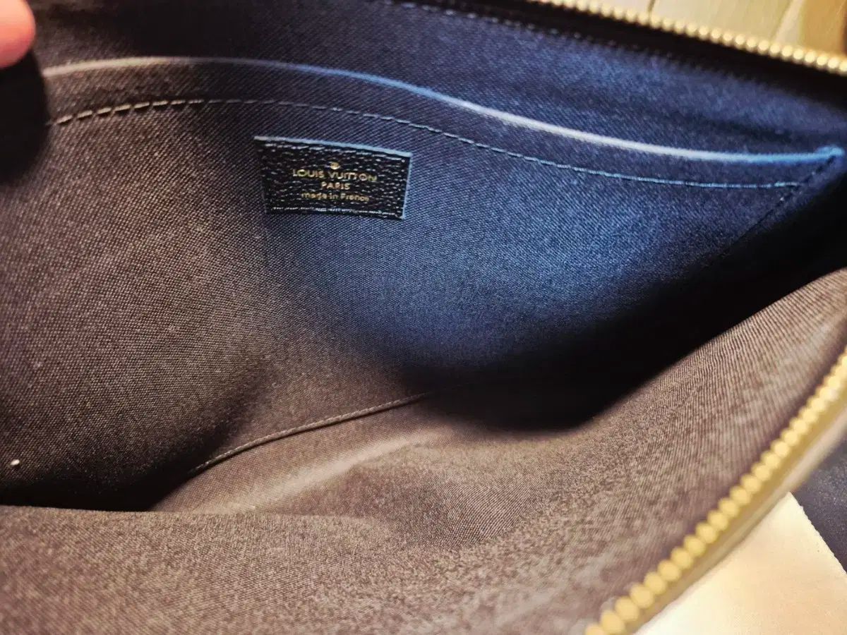 ルイヴィトン アンプラント