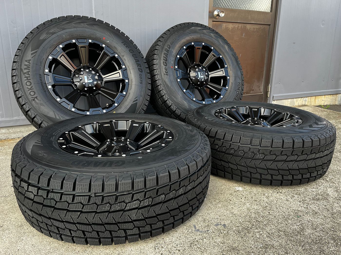 1台 製 国産スタッドレス DeathRock プラド サーフ ハイラックス FJ ヨコハマ アイスガード G075 265 70R17 17インチ