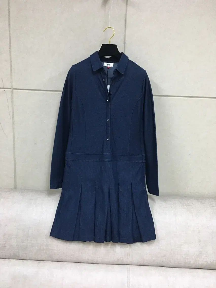 なつ様 新品 WAAC ワック(WACC ) 正規品 ゴルフ カーラドレス プリーツ