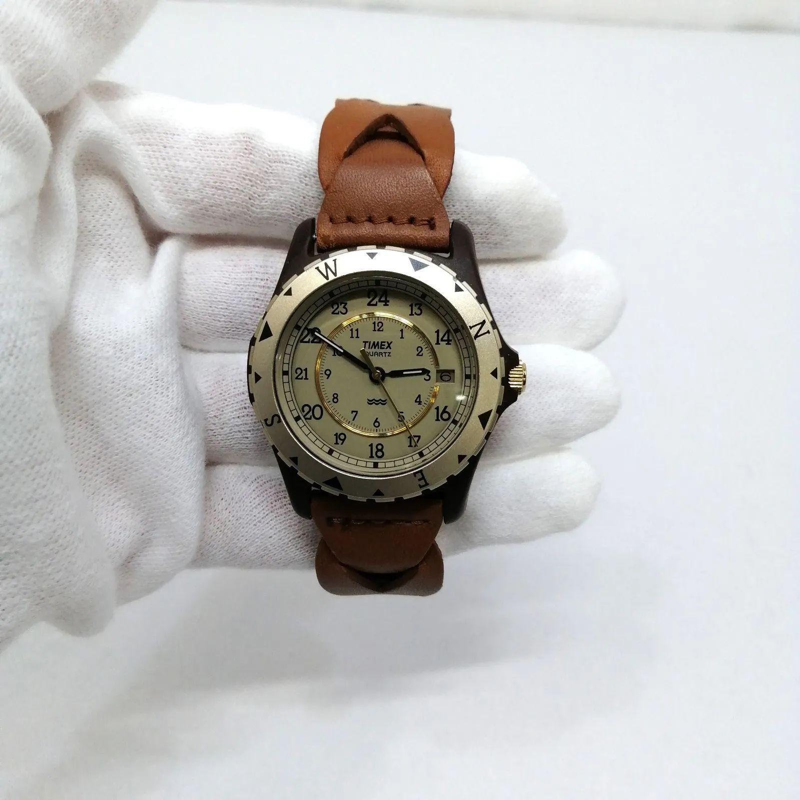 TIMEX / タイメックス 腕時計 サファリ 復刻 TW2P88300 - メルカリ