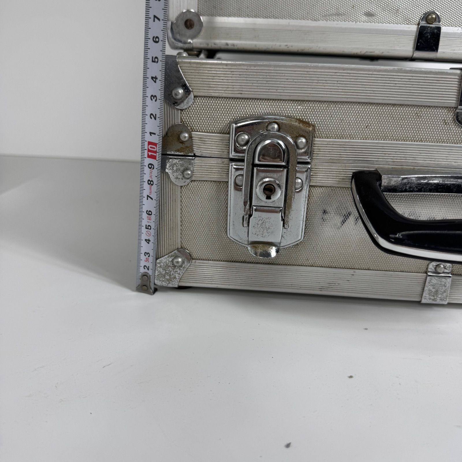 アルミカメラケース 2個セット 中仕切りスポンジ加工品 カメラ・レンズ