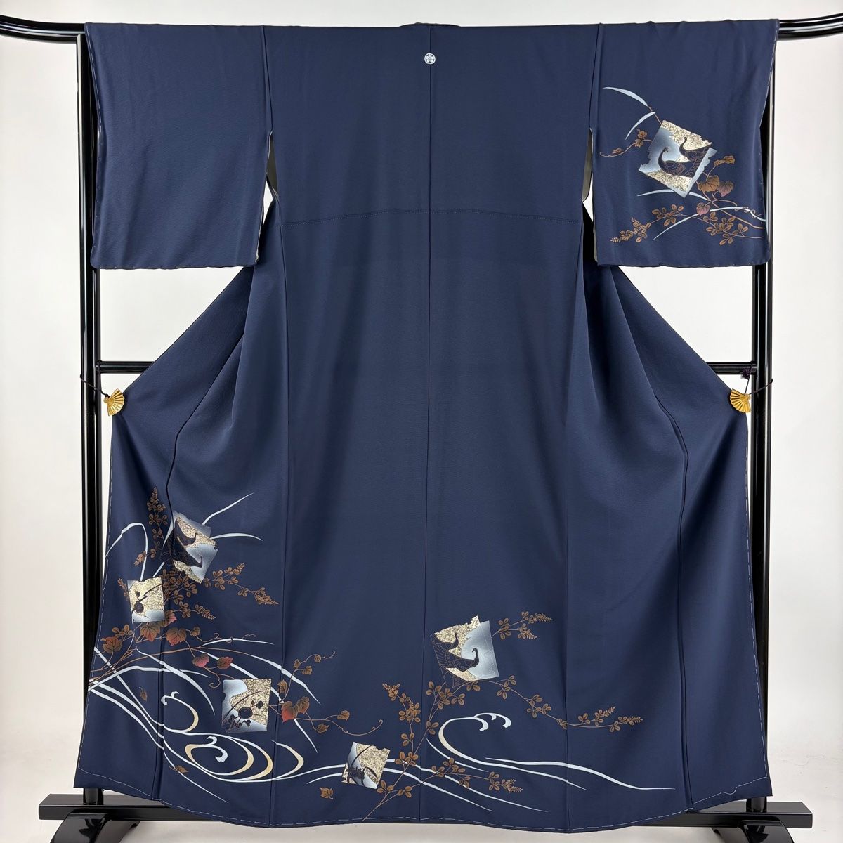 正絹　袷　紬地刺繍入り付け下げ　身丈（肩から）158.5㎝ 正絹 袷 紬地刺繍入り付け下げ 身丈（肩から）158.5㎝ - メルカリ