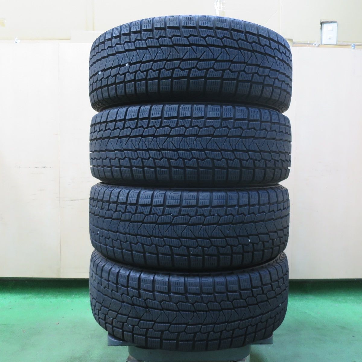 超バリ溝！22年！キレイ！9.5分以上☆スタッドレス 205/55R16 ヨコハマ 