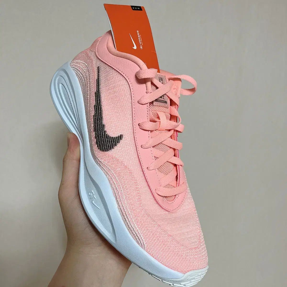 【雷市場（ポンジャン）商品韓国直送】 新品 285 NIKE(ナイキ) GT ハッスル アカデミー EP ピンク バスケットシューズ トレーニング