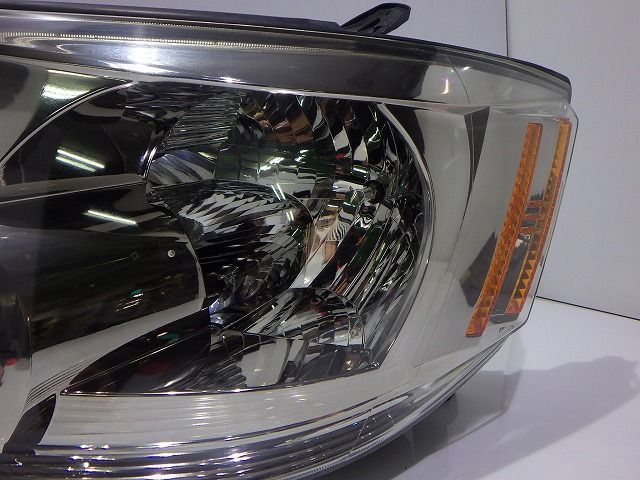 10アルファード ヘッドライト