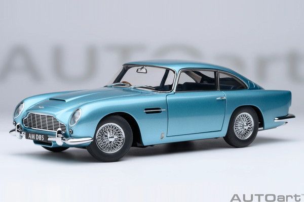 AUTOart 1|18 アストンマーチン DB5 ライトブルー パール 完成品ミニカー 70288 佐川急便