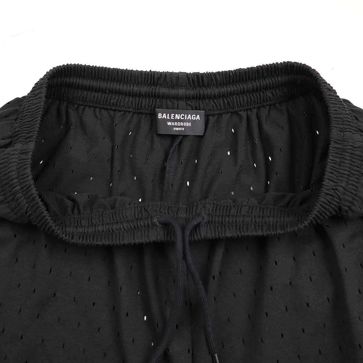 サイズ:S】BALENCIAGA 674591 TMVD4 ハーフパンツ - メルカリ 
