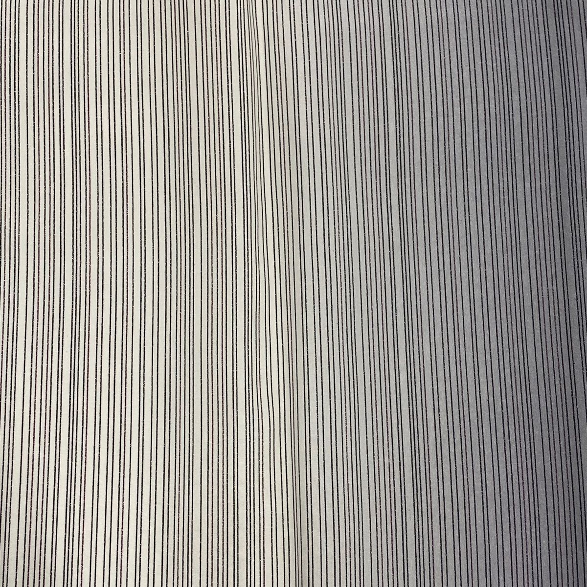 灰色