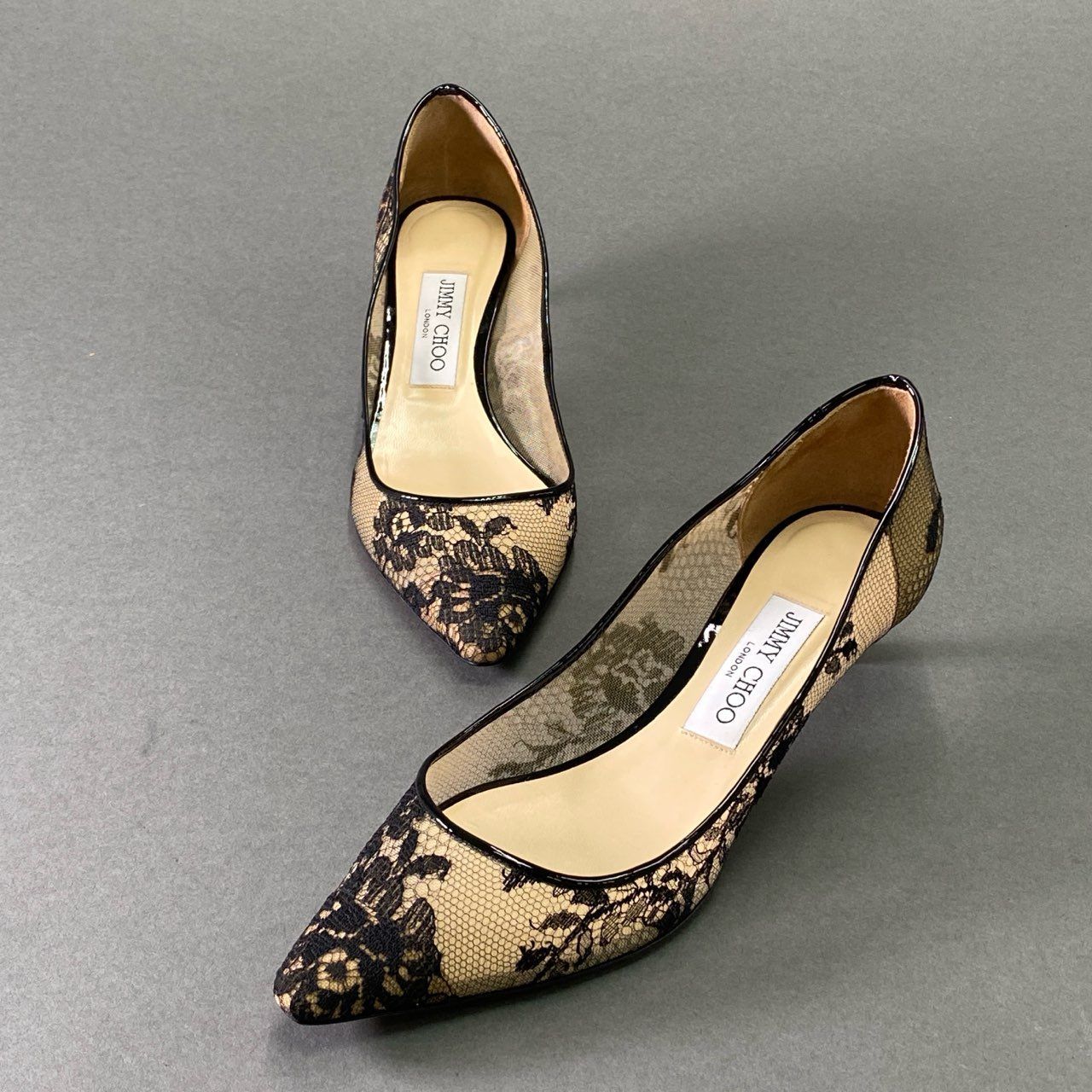 ※merucari【JIMMY CHOO】レース パンプス サイズ37 JIMMY CHOO レースパンプス 37(23.5〜24.0cm) 白