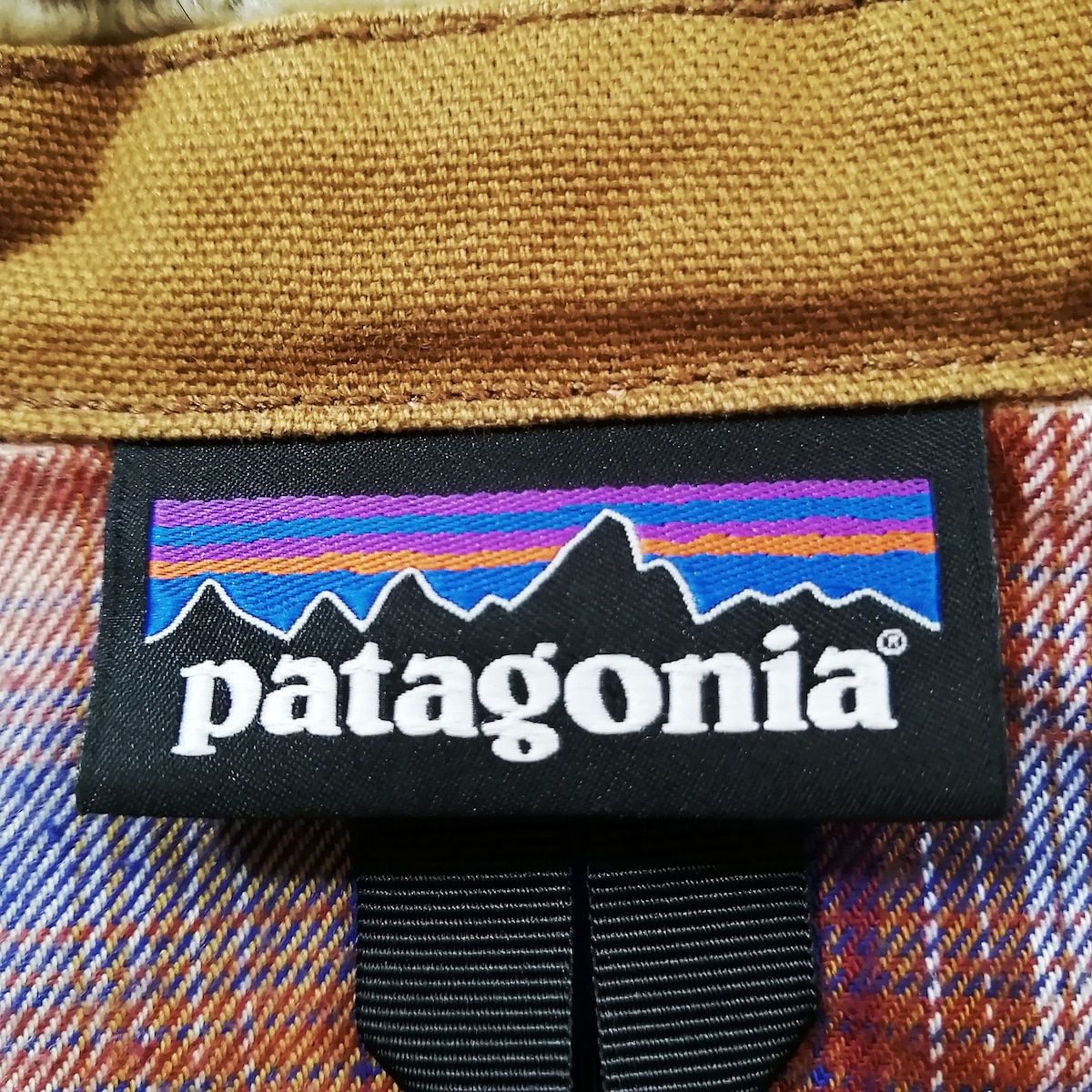 Patagonia(パタゴニア) ブルゾン サイズM レディース ブラウン×アイボリー 裏ボアフード/マウンテンパーカー/ダック地/春・秋物
