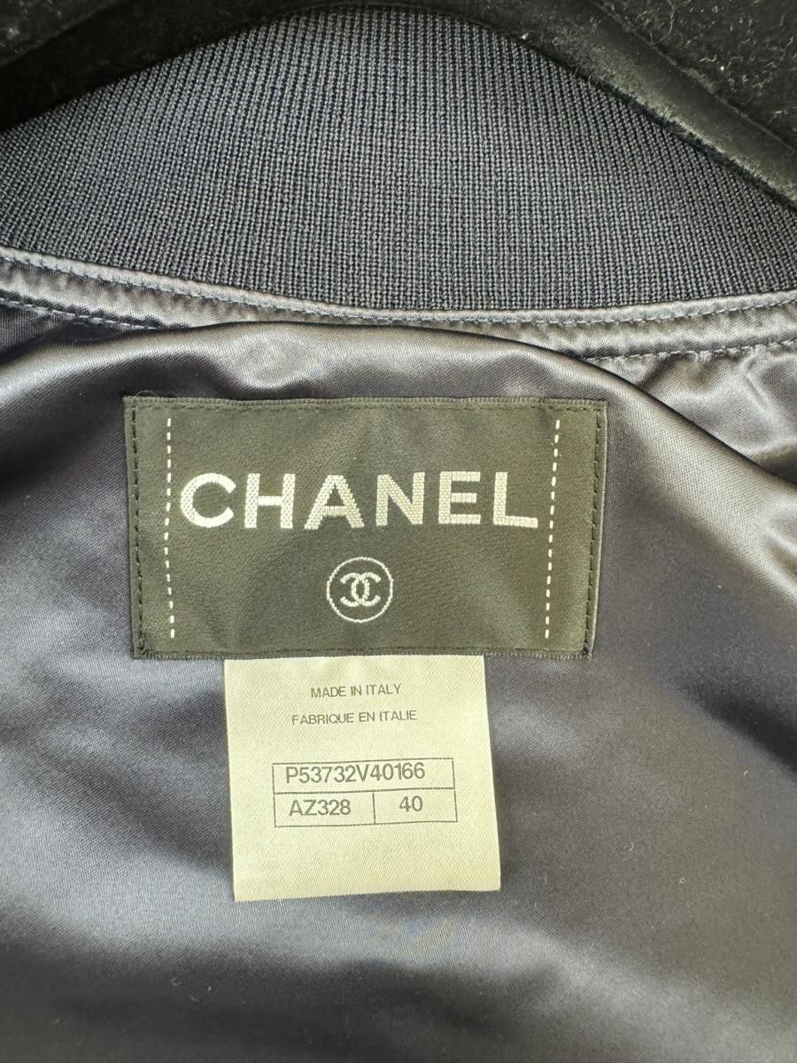 CHANEL - CHANEL シャネル アウター ココマーク ブルゾンジャケット P53732V40166 ネイビー シルバー 金具 サイズ38 美品 中古 50737 楽天市場】CHANEL シャネル アウター ココマーク ブルゾン