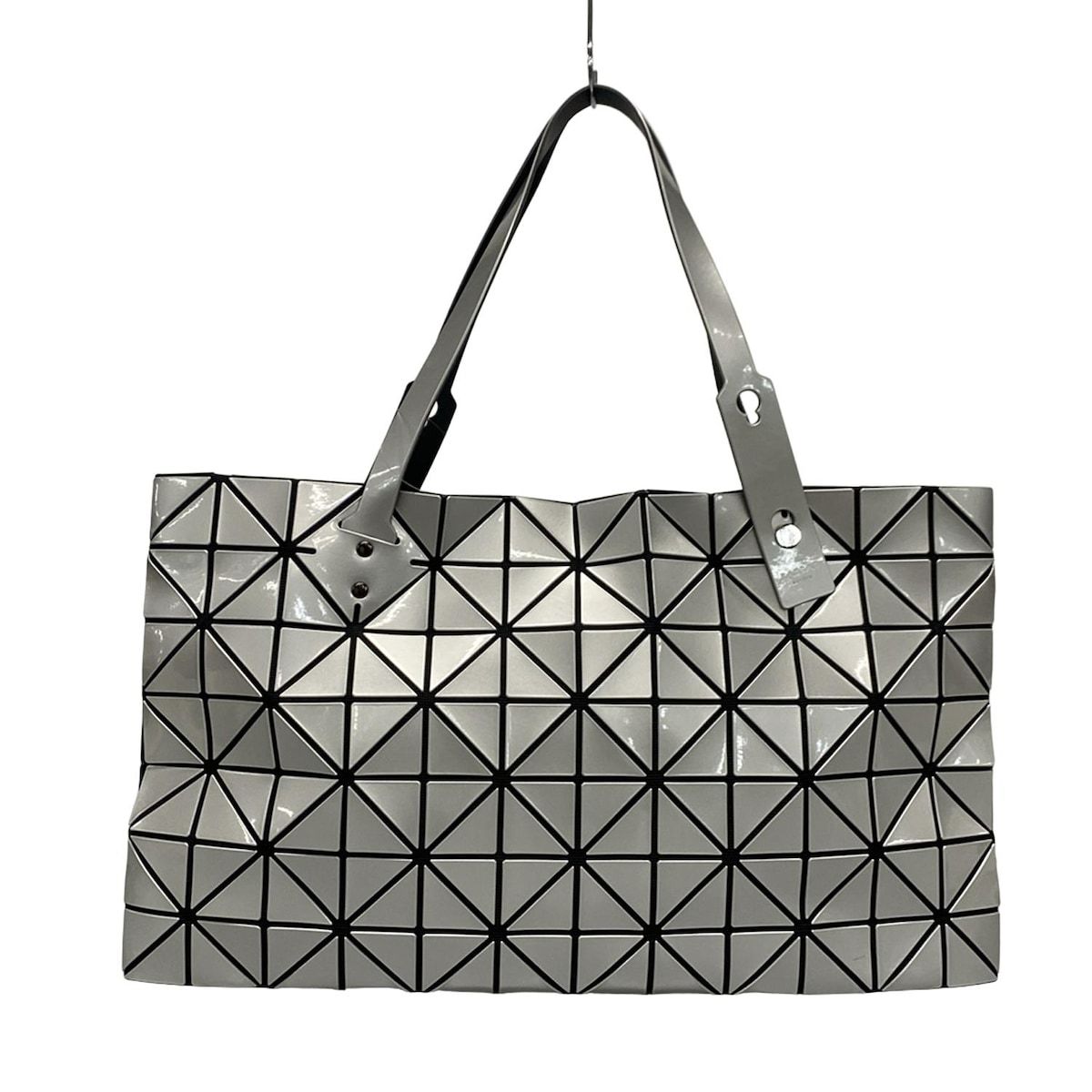 baobao シルバー 三角形ハンドバッグ BAOBAO ISSEYMIYAKE(バオバオイッセイミヤケ) ハンドバッグ美品