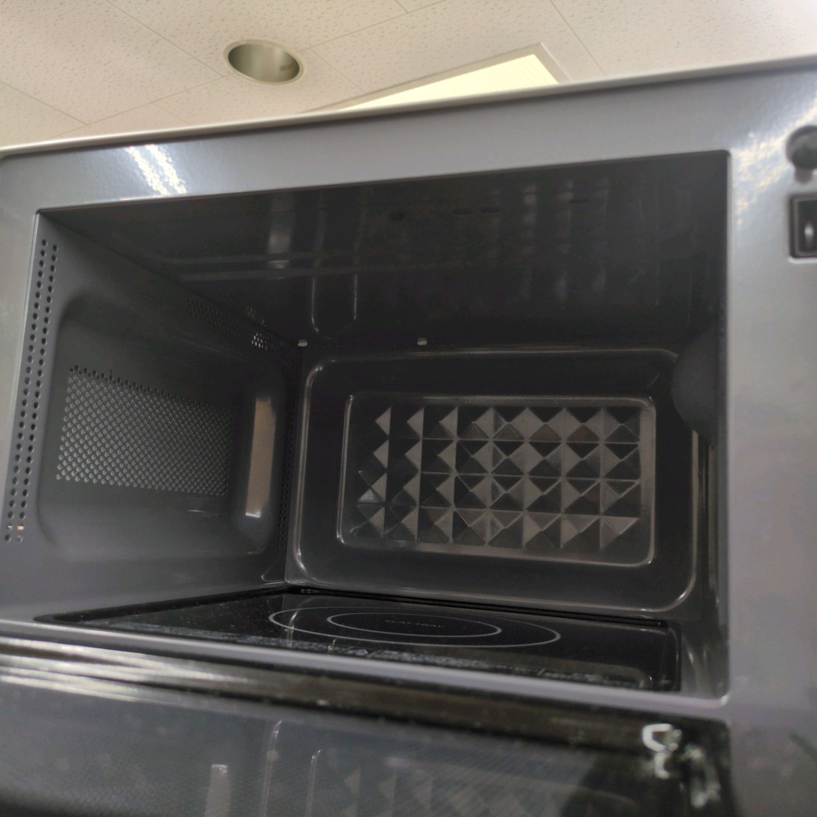 J548 ★比較的ｷﾚｲ★2024年製★Hzフリー★TOSHIBA★フラット電子レンジ★ER-S17Y(W) J548 ☆比較的ｷﾚｲ☆2024年製☆Hzフリー☆TOSHIBA☆フラット電子レンジ