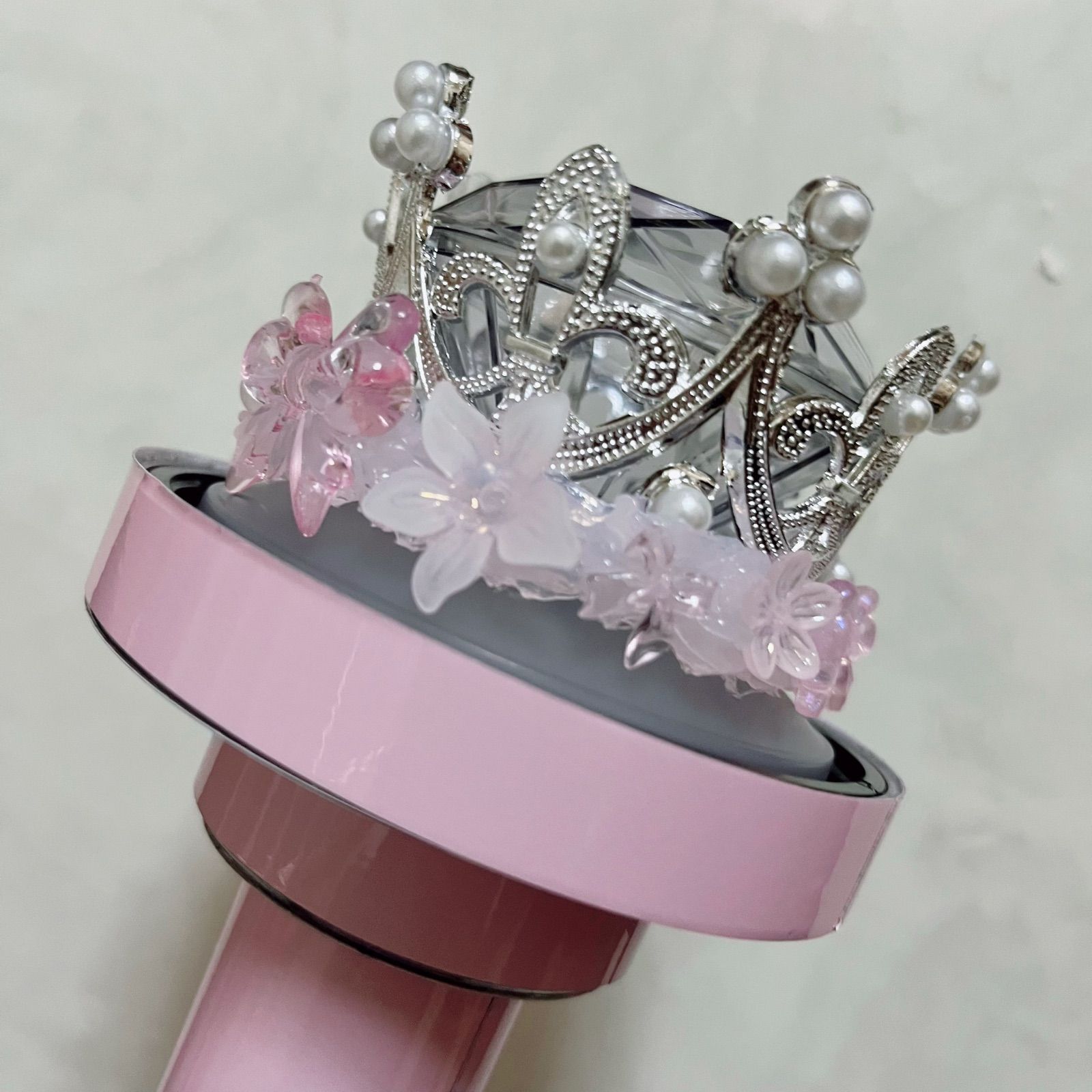 【装着イメージ】セブチ クラウン ティアラ ペンライト デコ カラット棒 装着イメージ】セブチ クラウン ティアラ ペンライト デコ