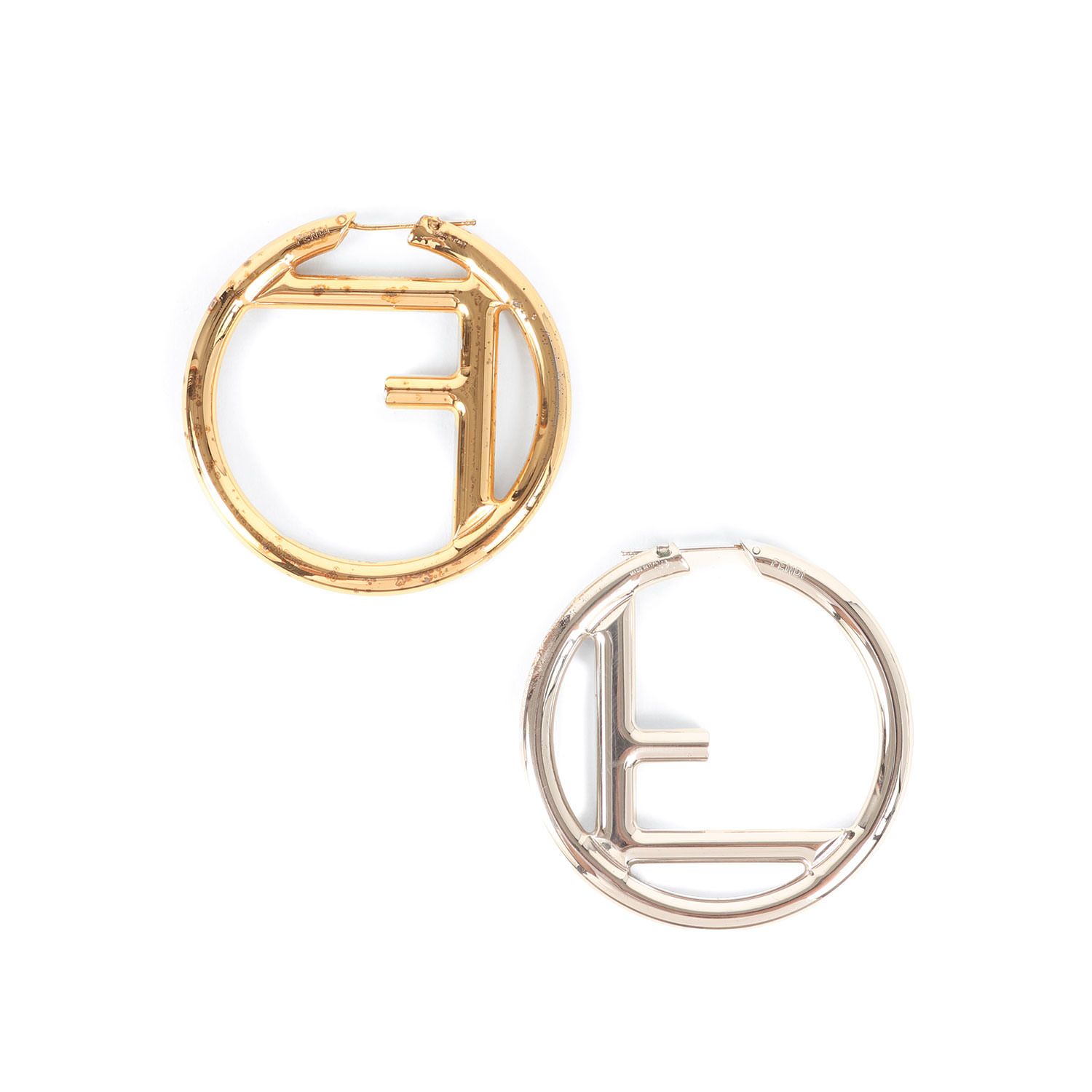 限定価格！FENDI エフイズ フェンディ ピアス　ゴールド　片耳 限定価格！FENDI エフイズ フェンディ ピアス ゴールド 片耳 エフ イズ